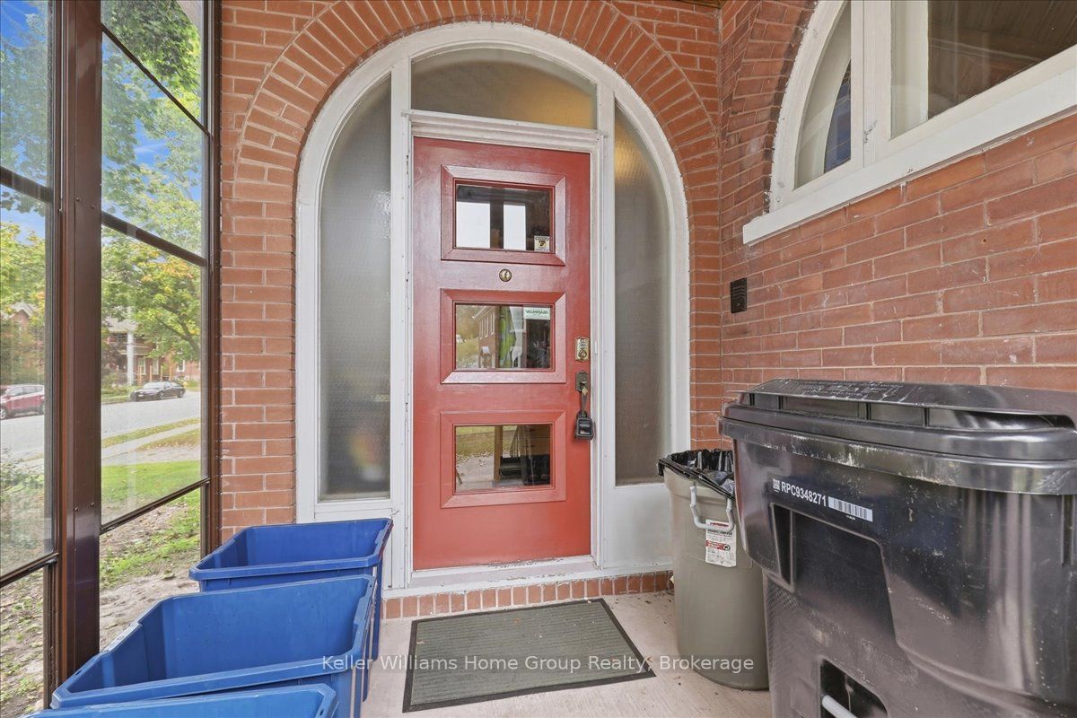 401 Laurel Street Property Photo 8