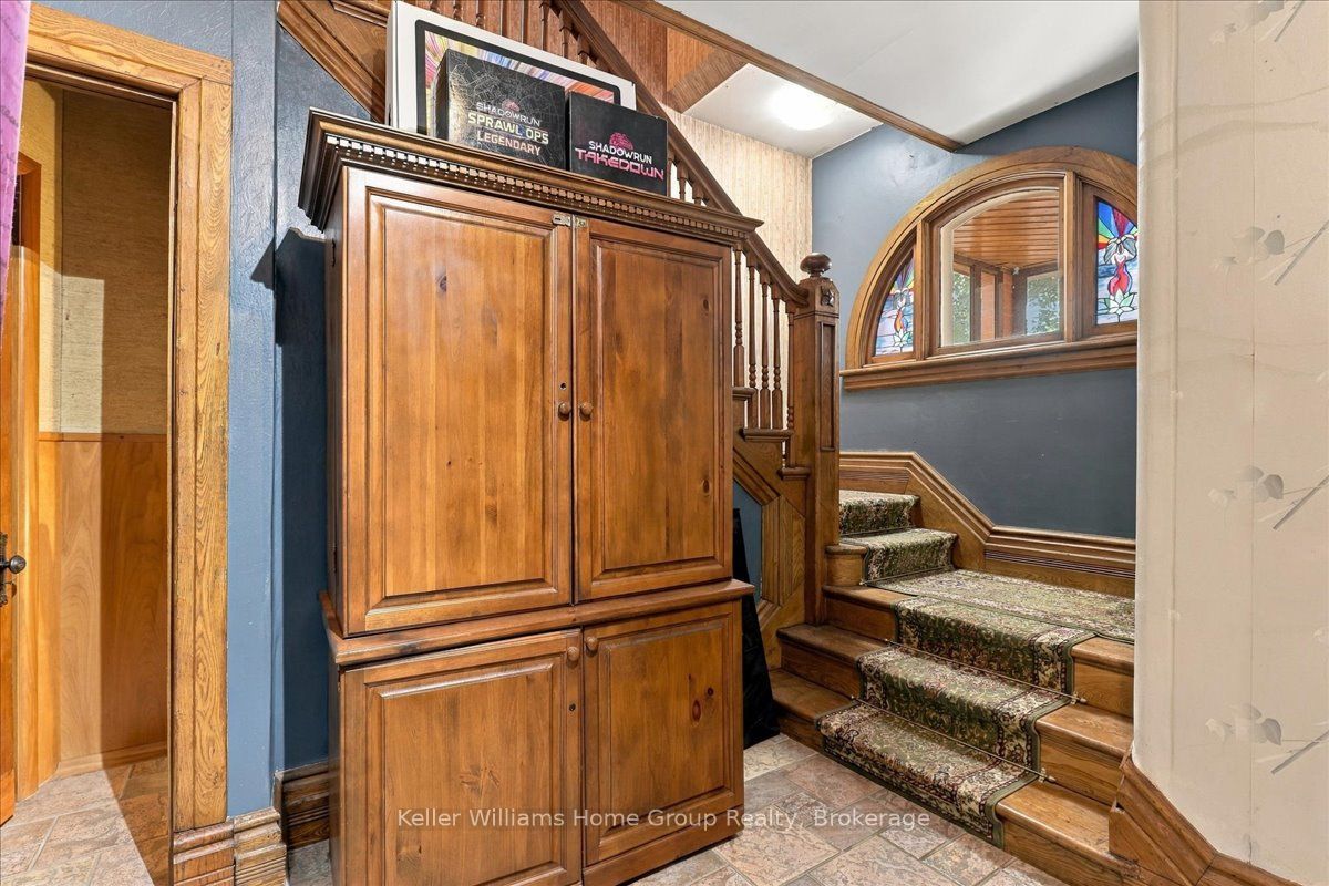 401 Laurel Street Property Photo 10