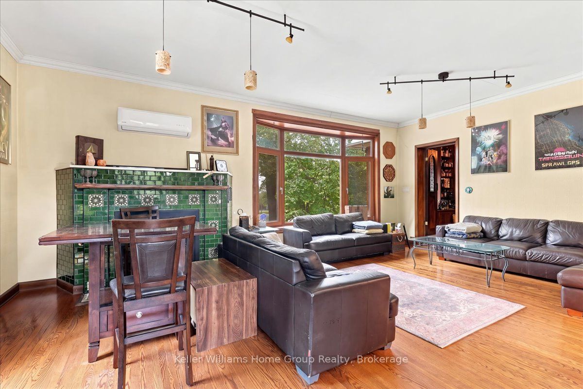 401 Laurel Street Property Photo 13