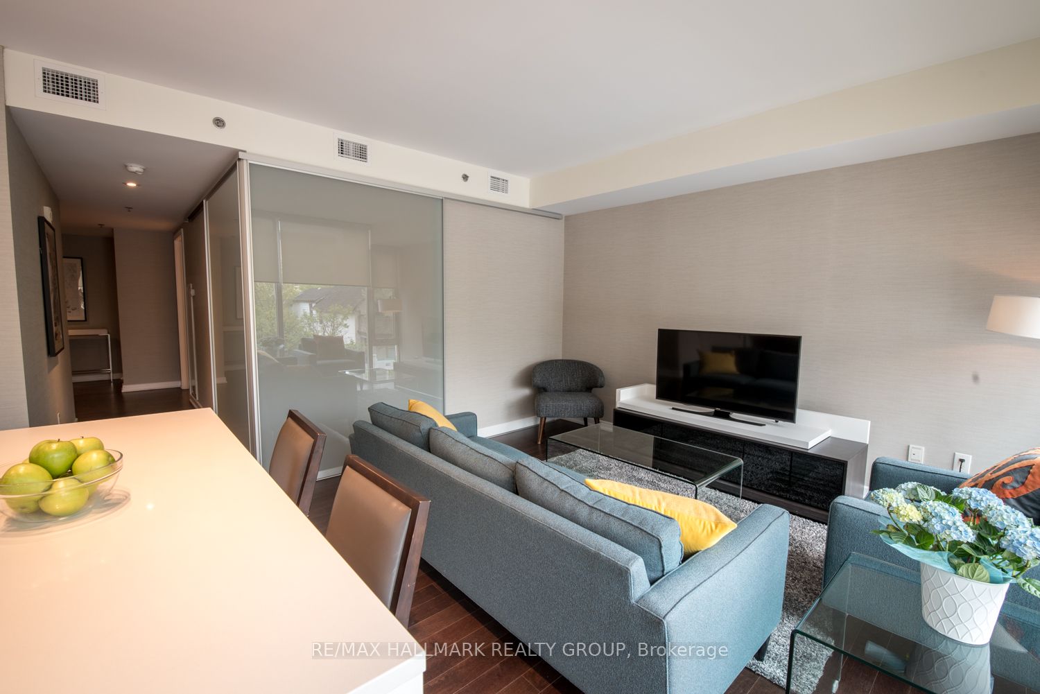 300 Lisgar Street 201 Property Photo 11