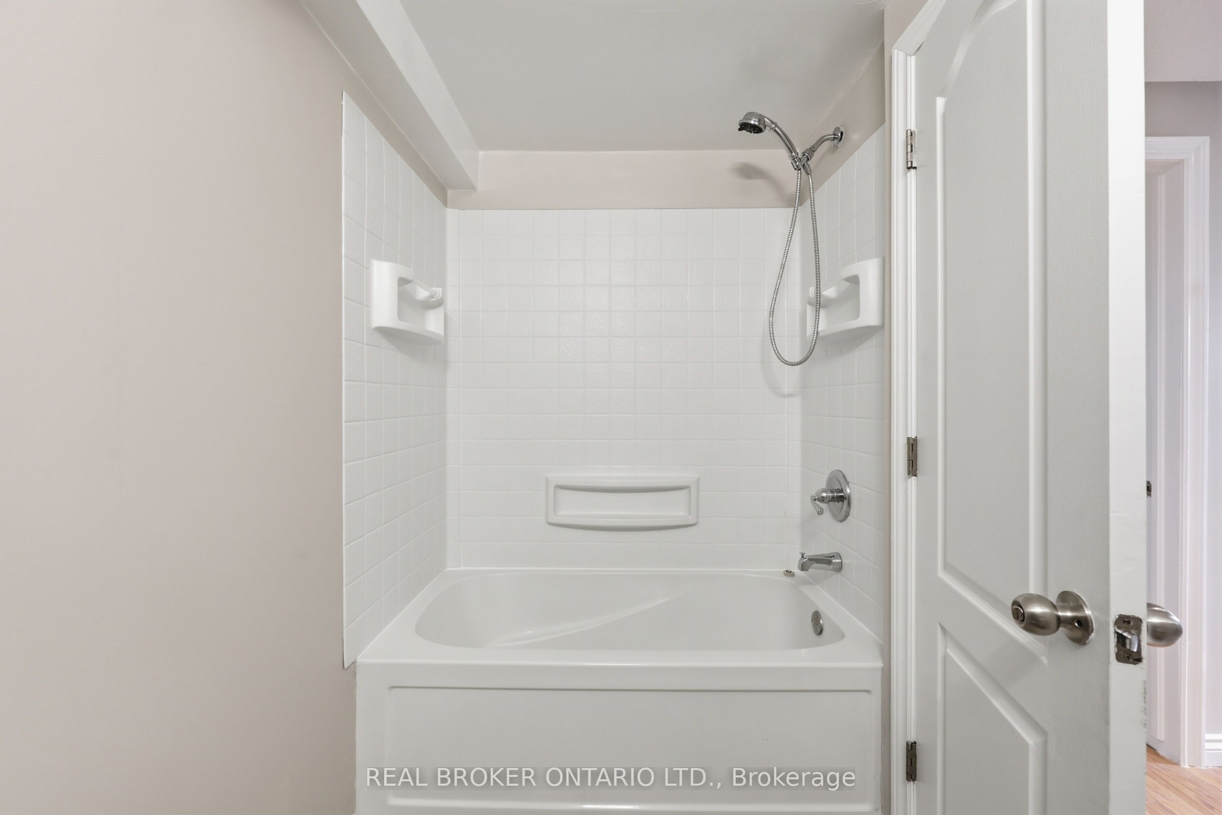 42 Terrace Avenue Property Photo 24