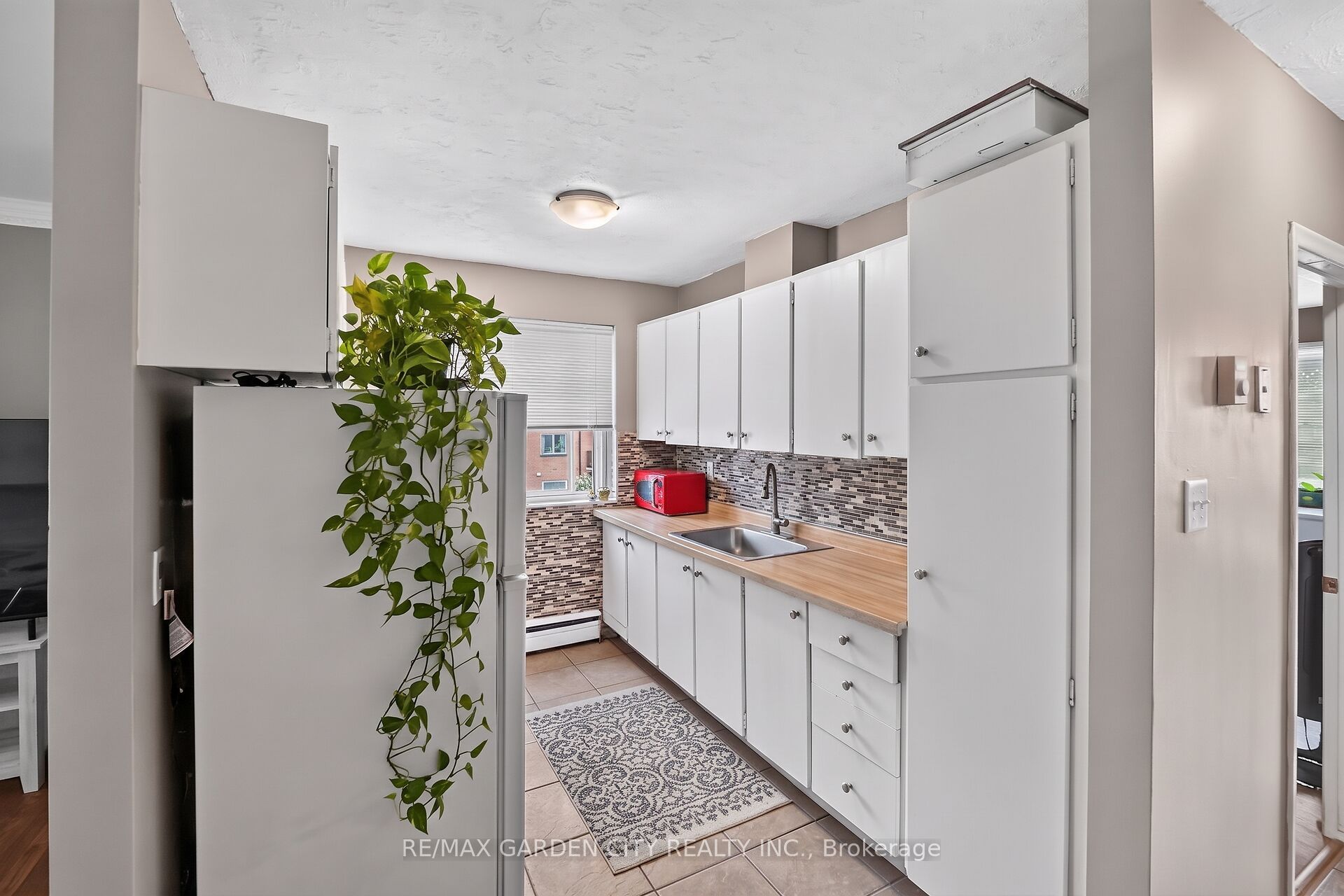 452 Carlton Street S 37 Property Photo 11