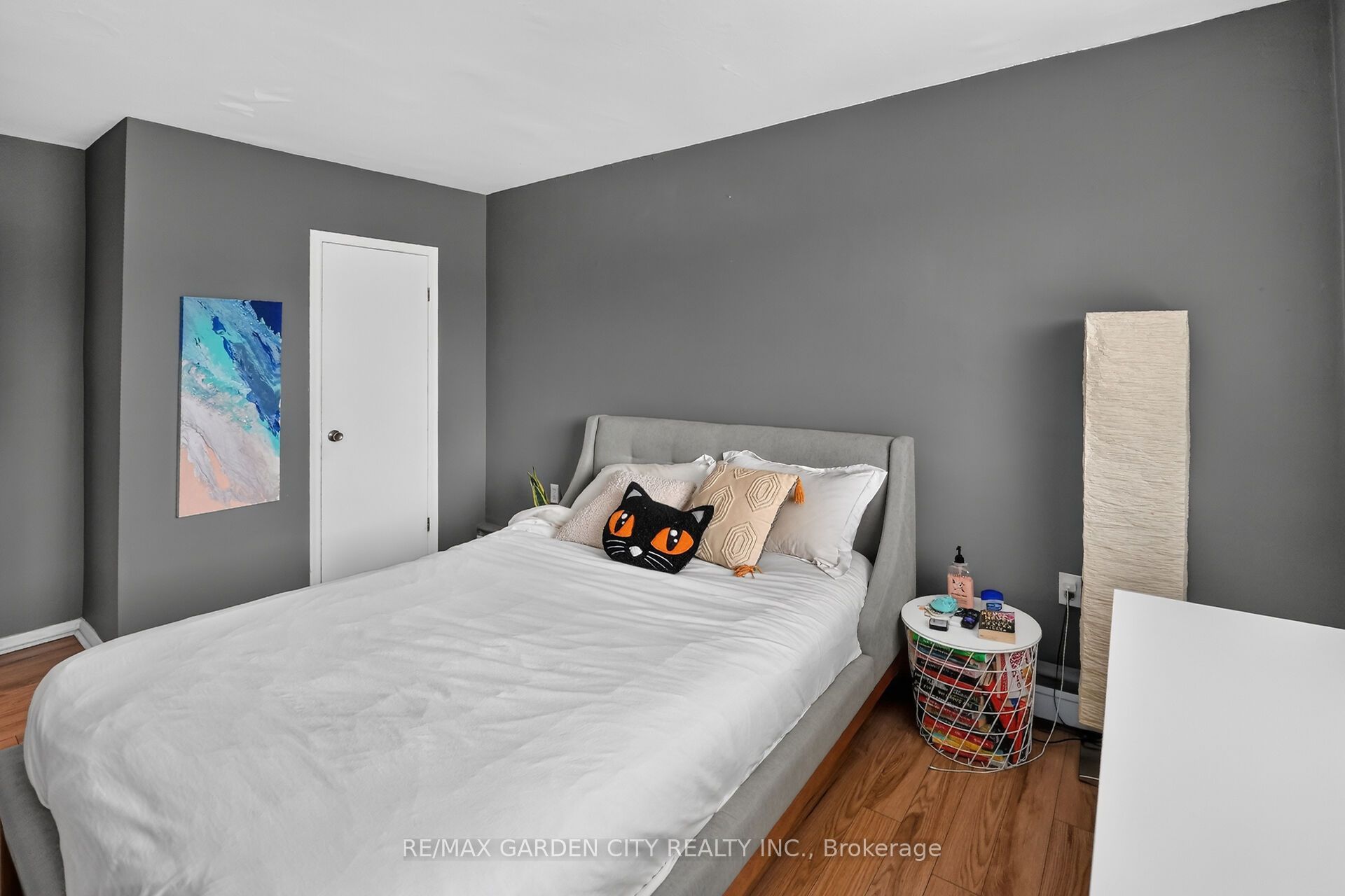 452 Carlton Street S 37 Property Photo 13