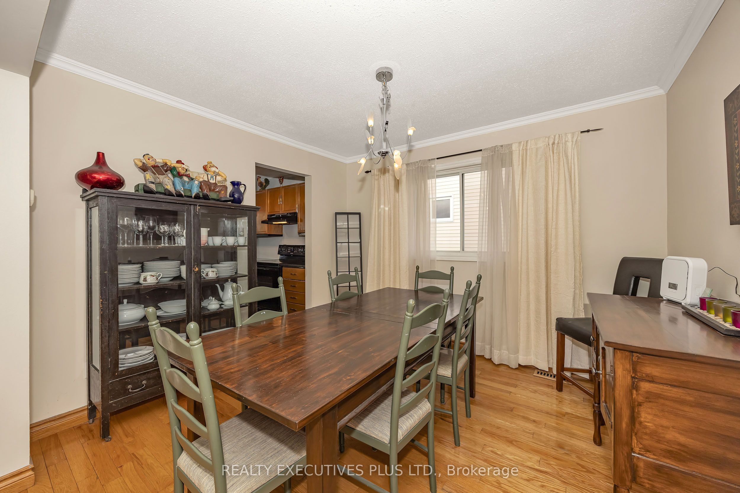 1649 Tupello Way Property Photo 8