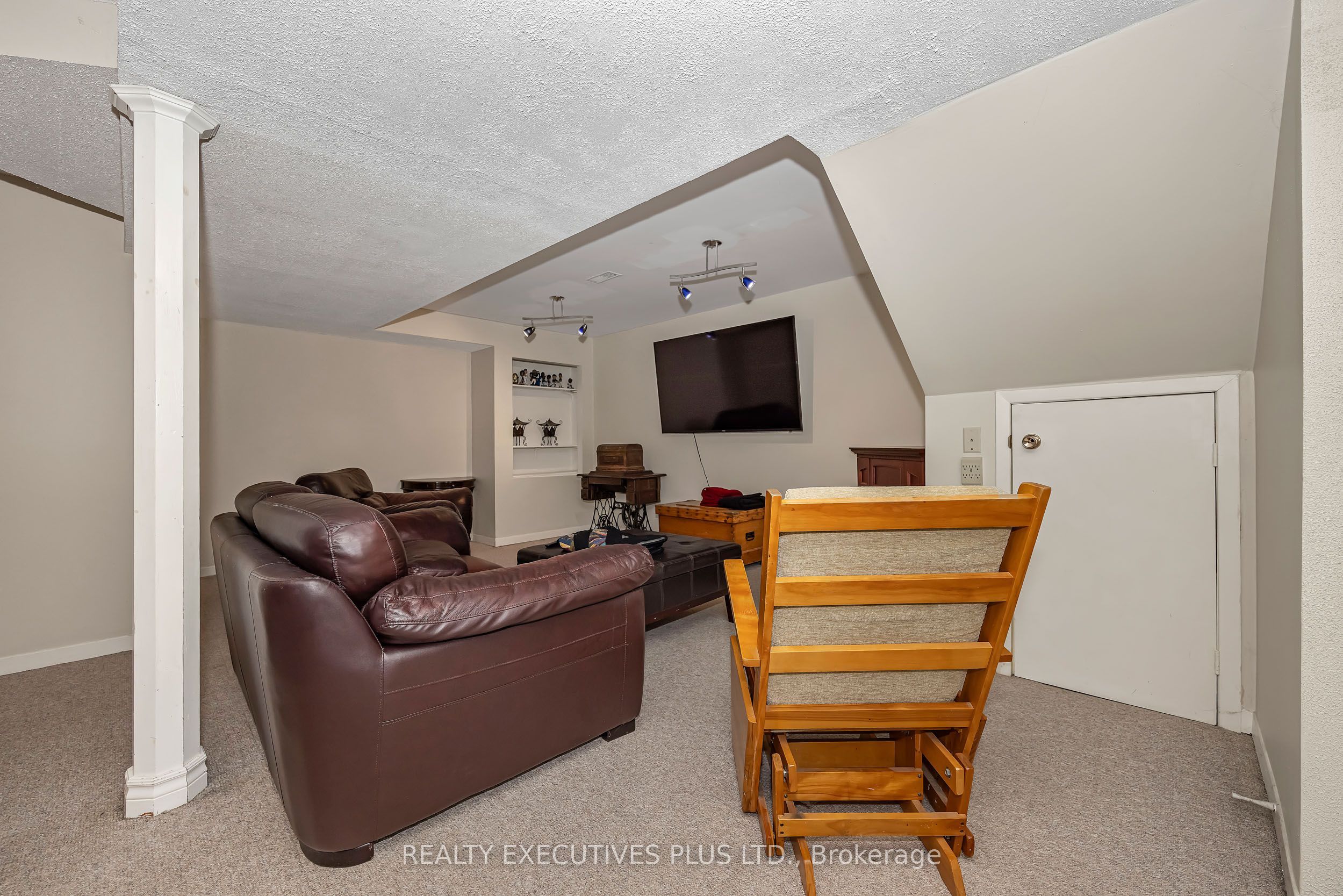 1649 Tupello Way Property Photo 30