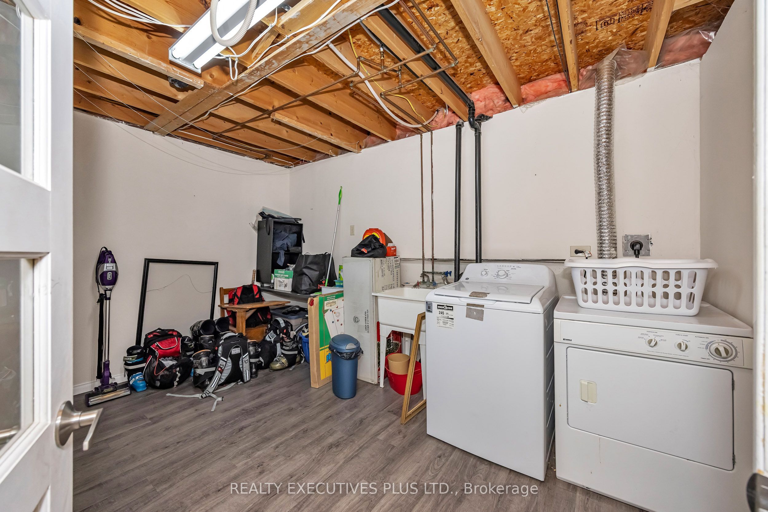1649 Tupello Way Property Photo 37