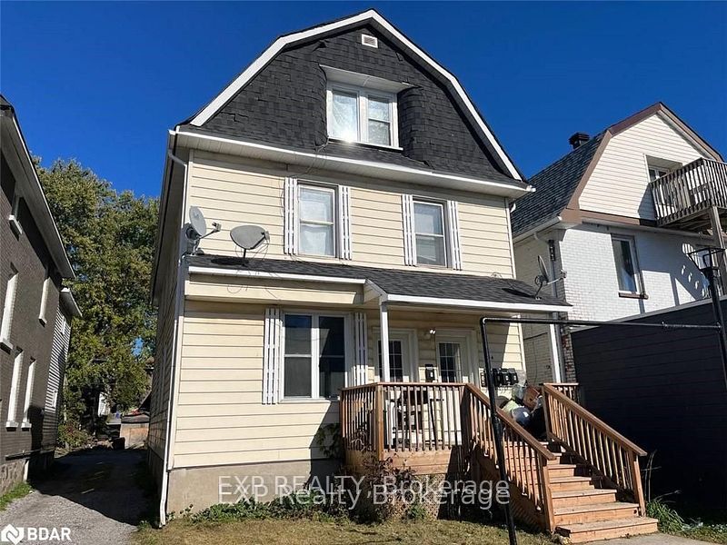 444 Main Street E