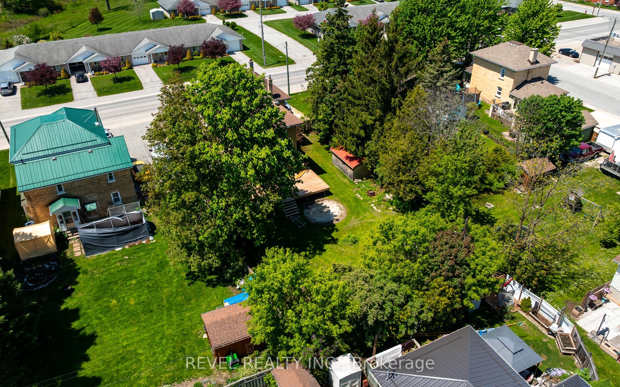 279 1st Ave Avenue S Property Photo 44