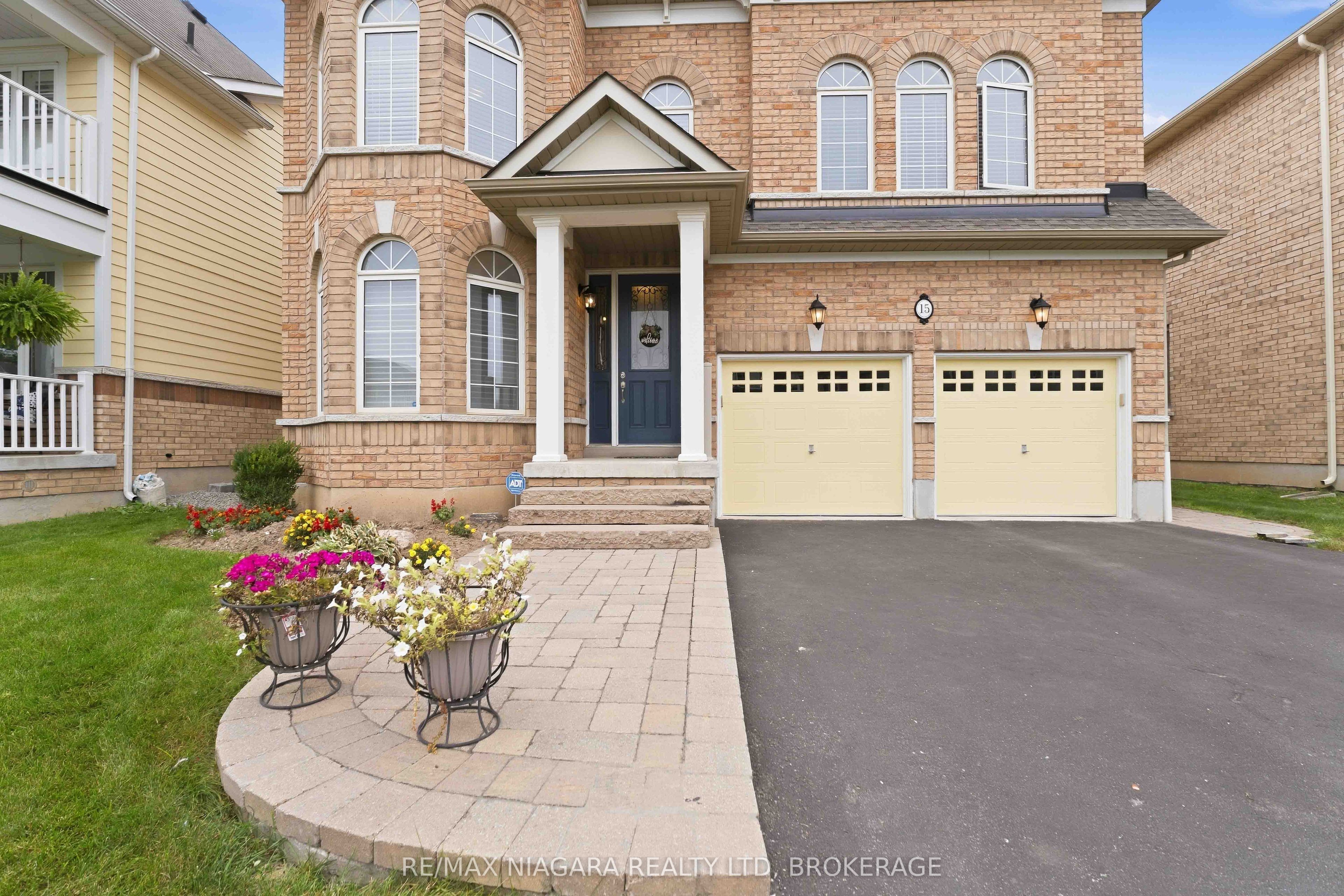 15 Fox Grape Road Property Photo 3
