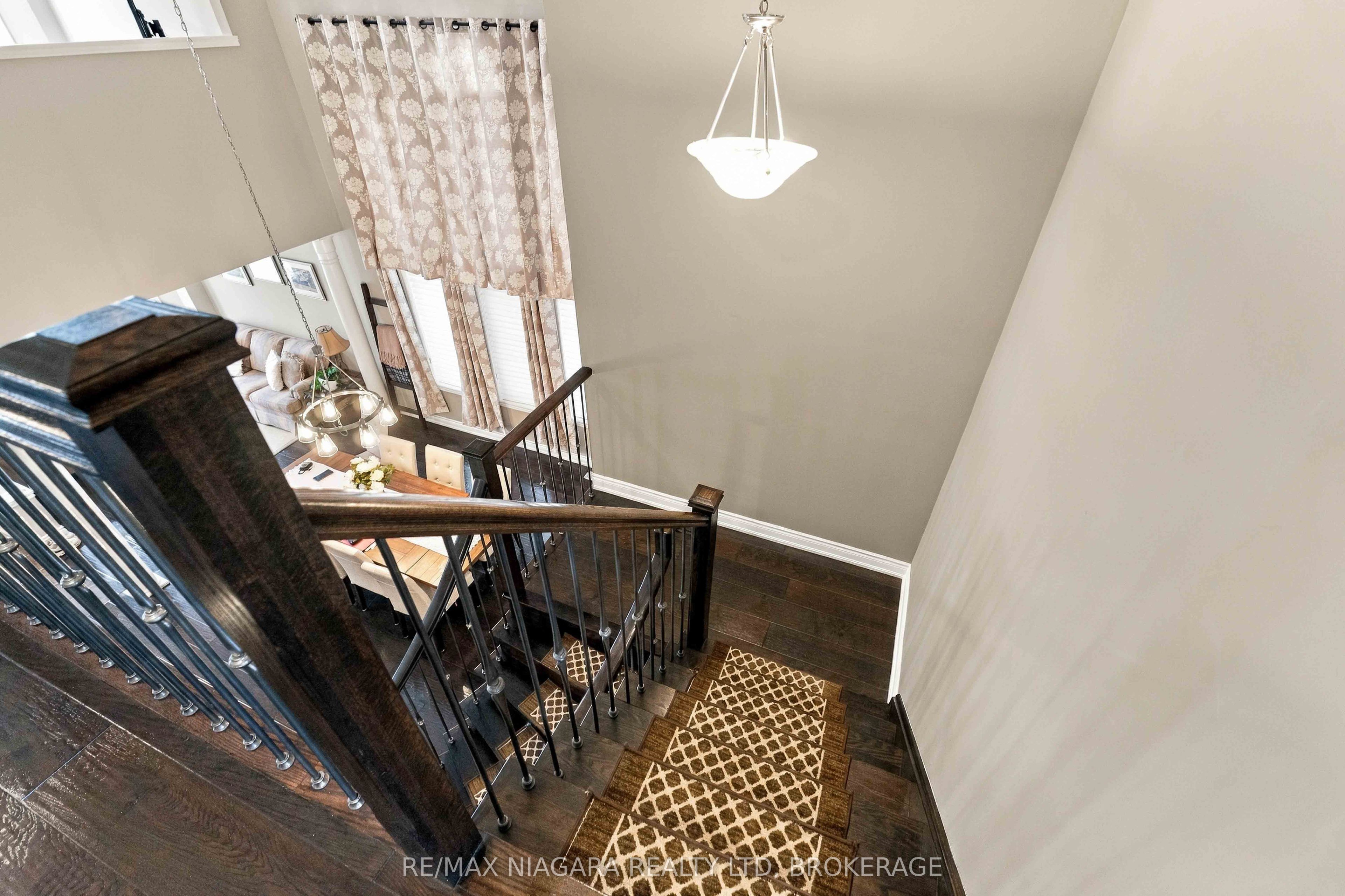 15 Fox Grape Road Property Photo 24