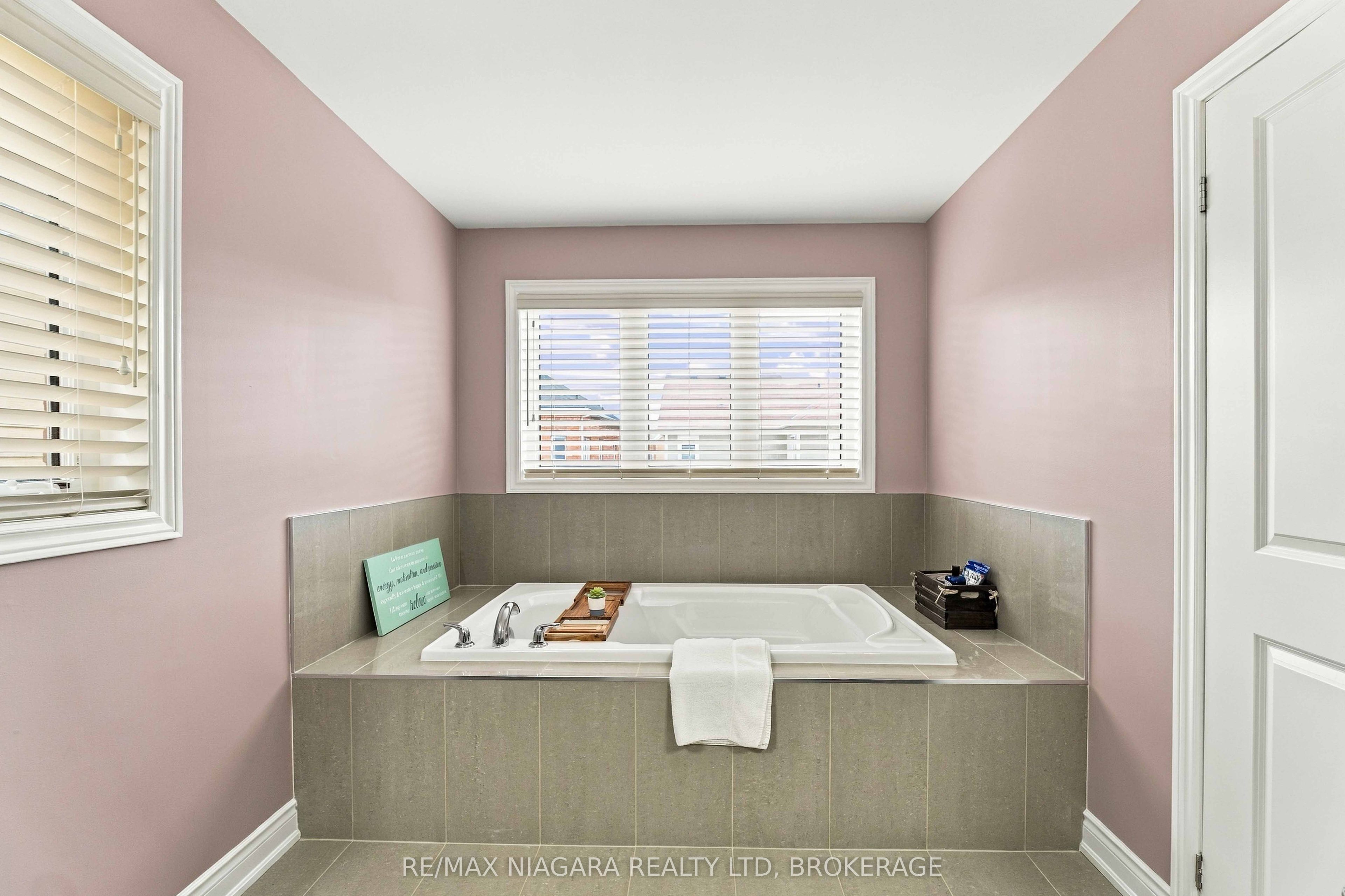 15 Fox Grape Road Property Photo 30