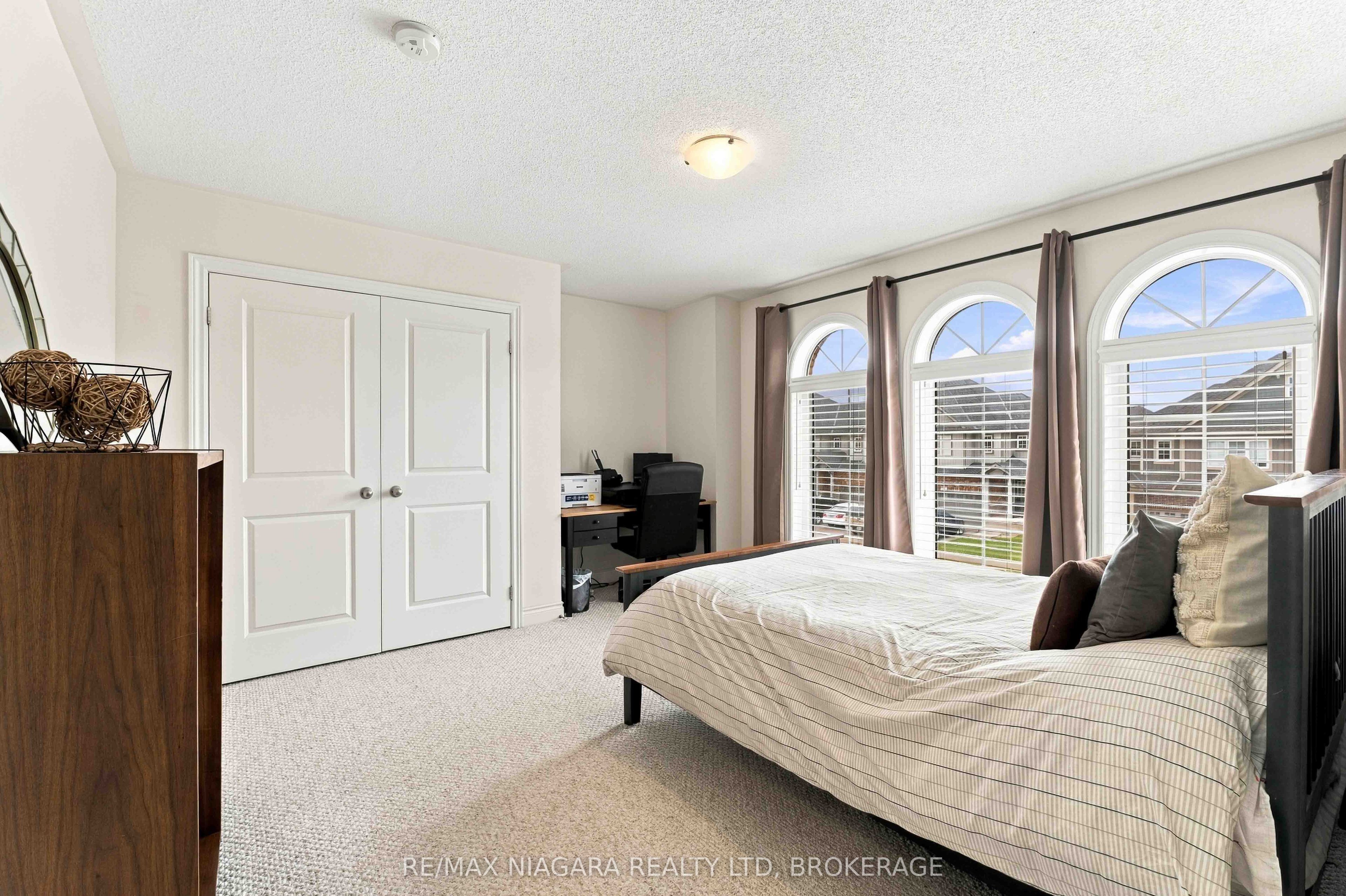 15 Fox Grape Road Property Photo 34