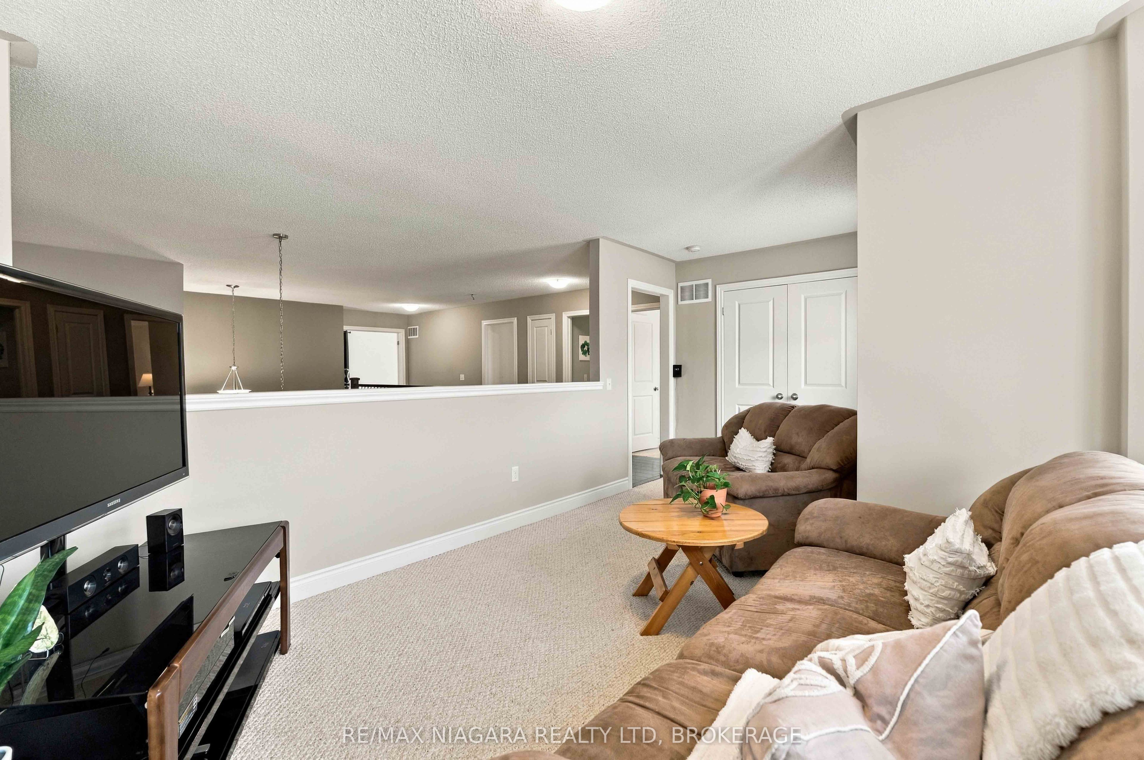 15 Fox Grape Road Property Photo 36