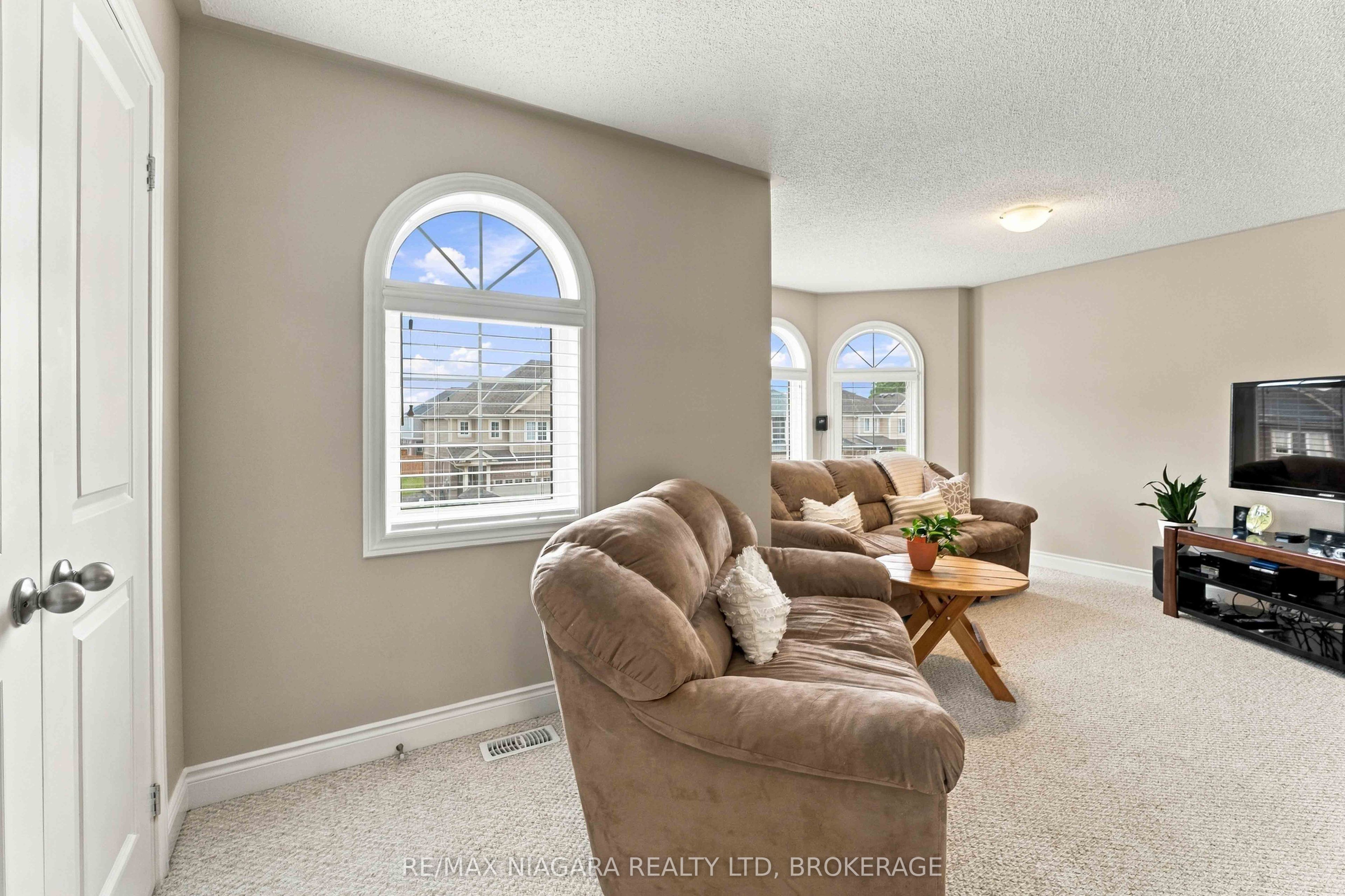 15 Fox Grape Road Property Photo 37