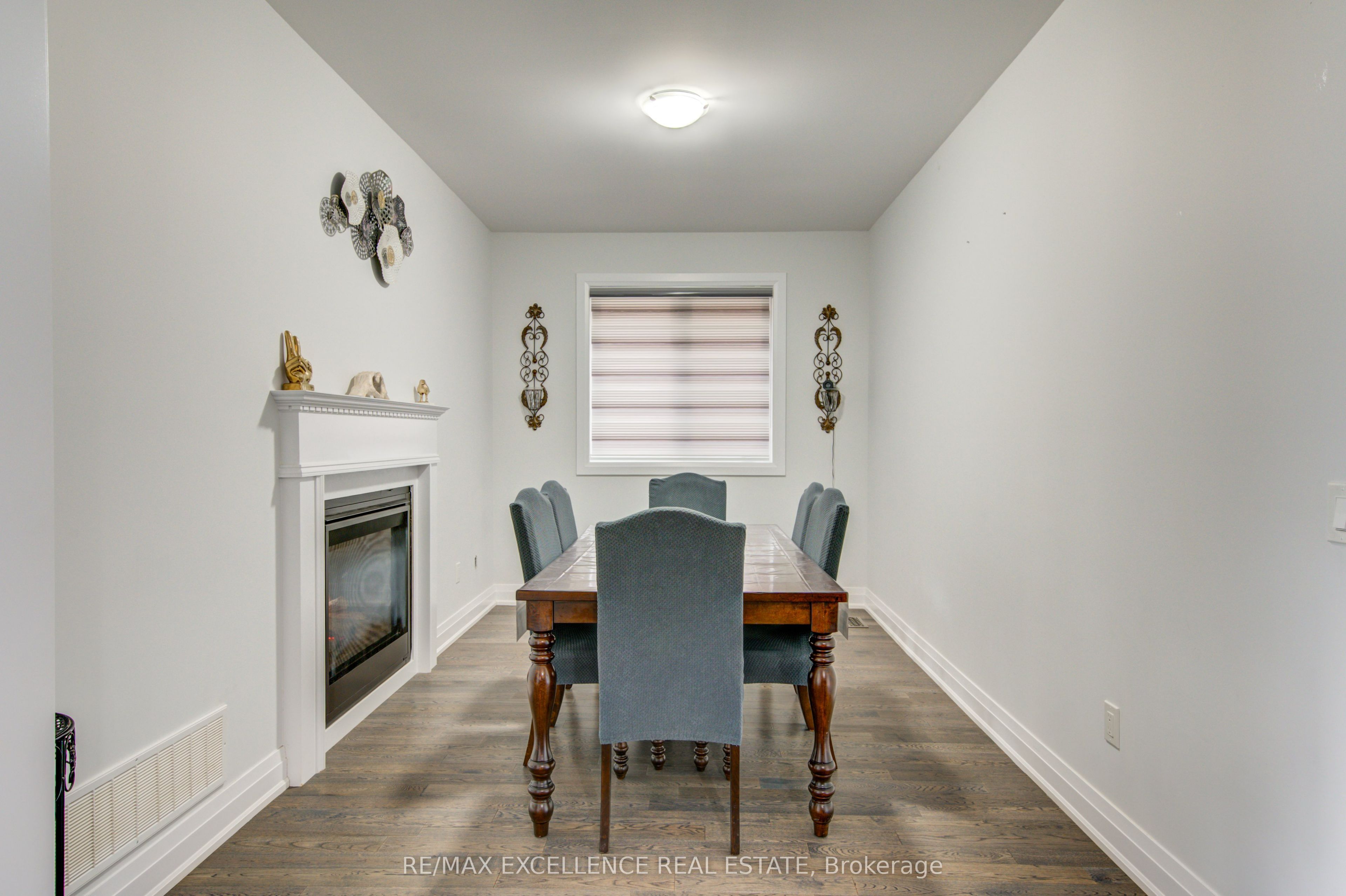 1080 Edinburgh Drive Property Photo 12