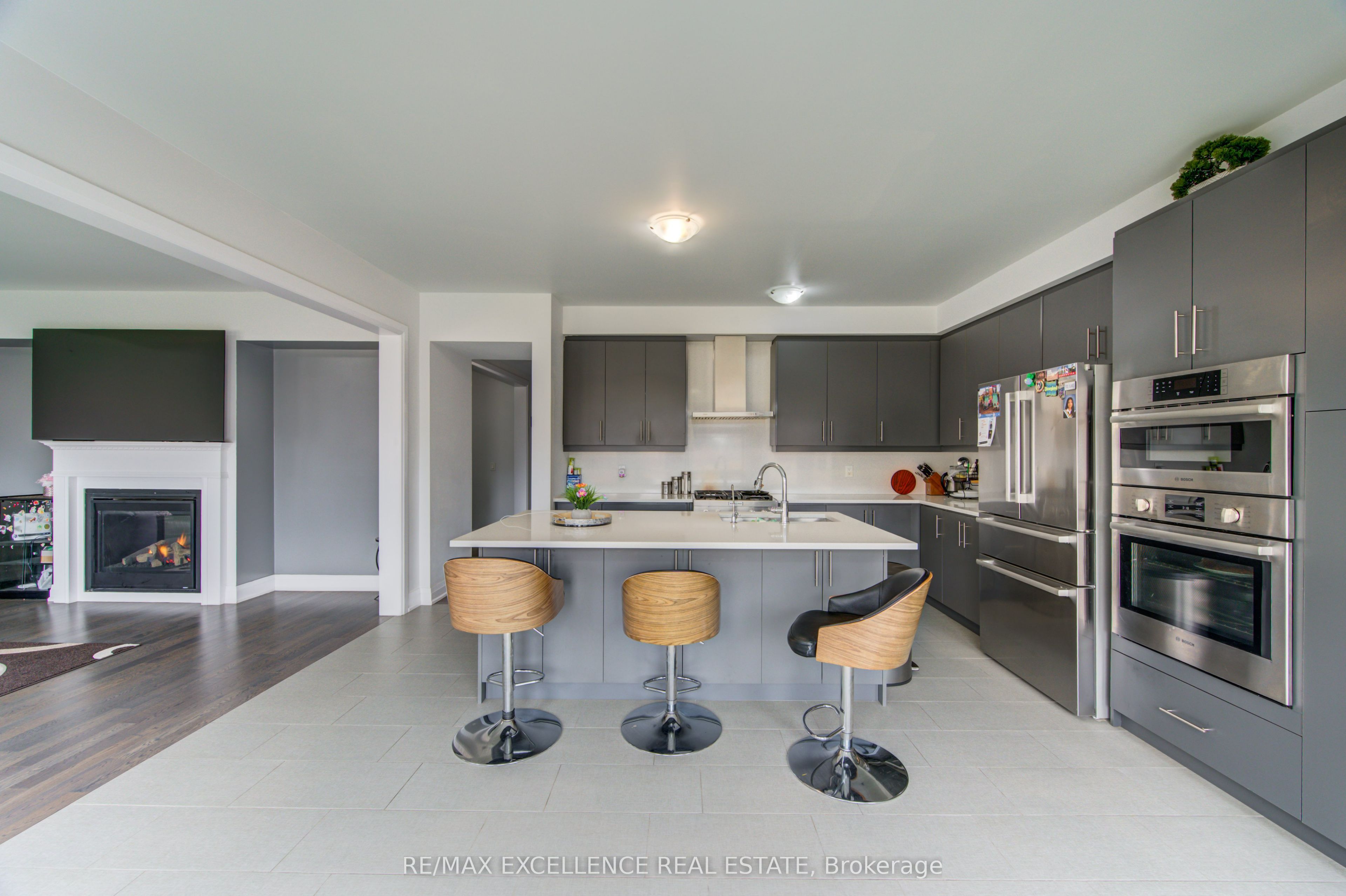 1080 Edinburgh Drive Property Photo 17