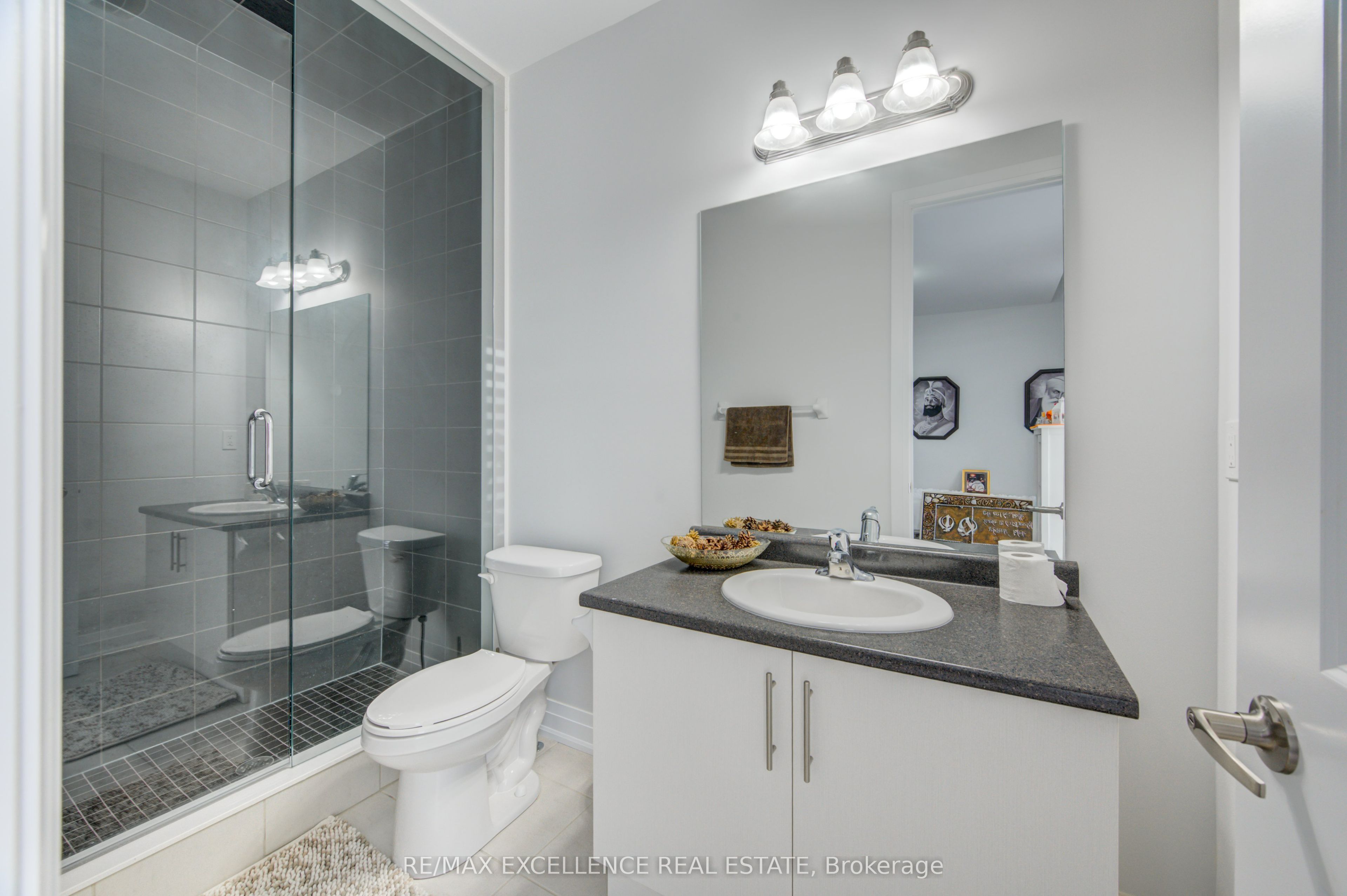 1080 Edinburgh Drive Property Photo 27