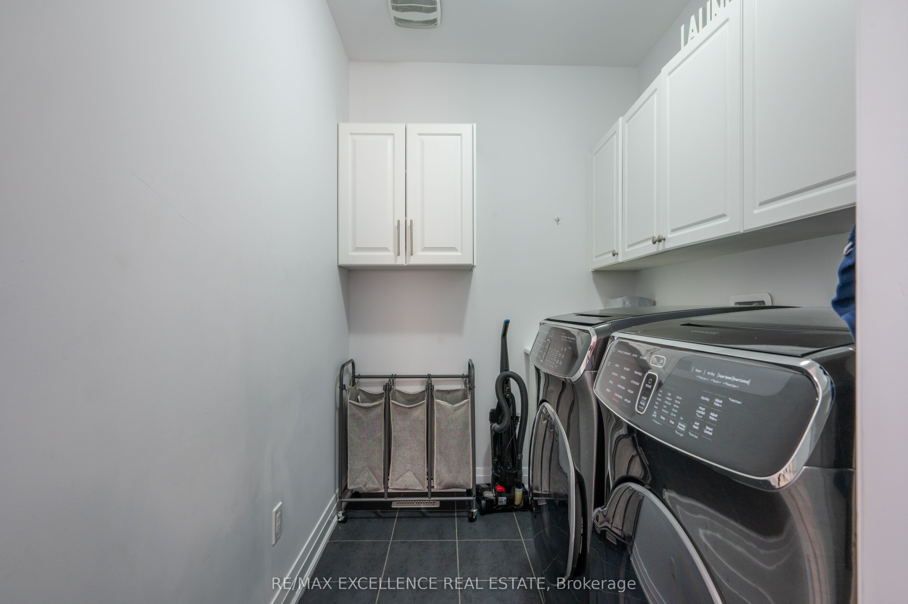 1080 Edinburgh Drive Property Photo 38