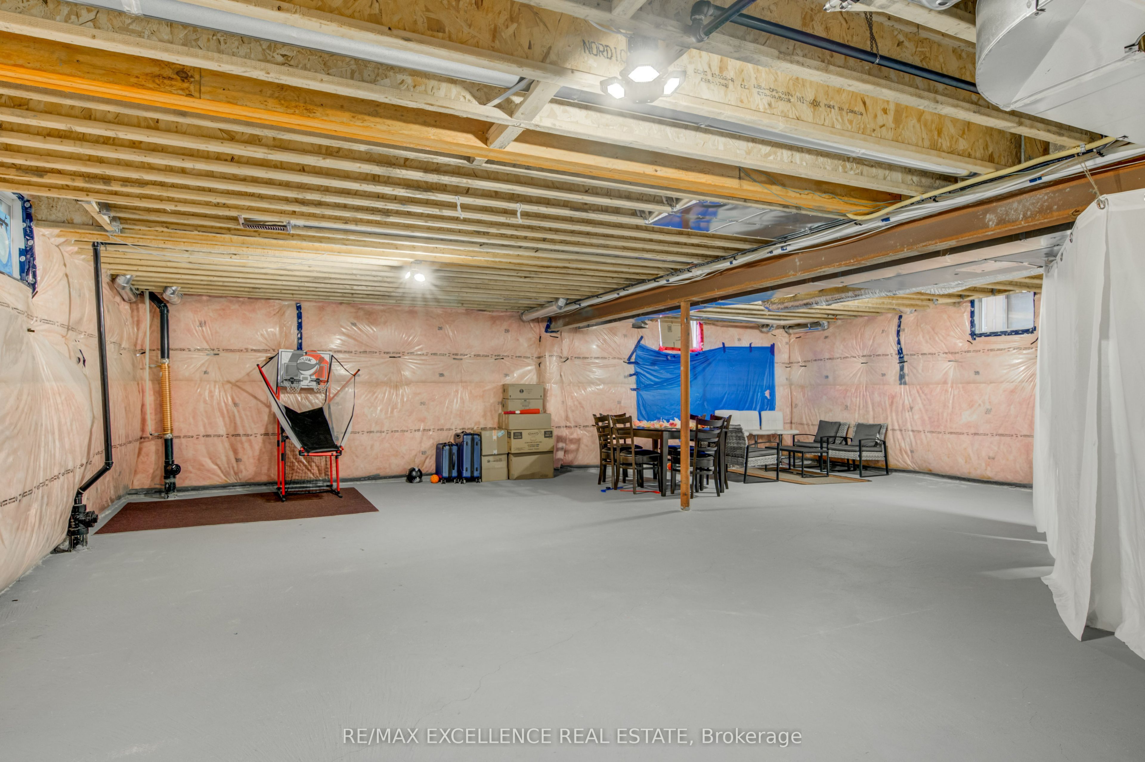 1080 Edinburgh Drive Property Photo 40