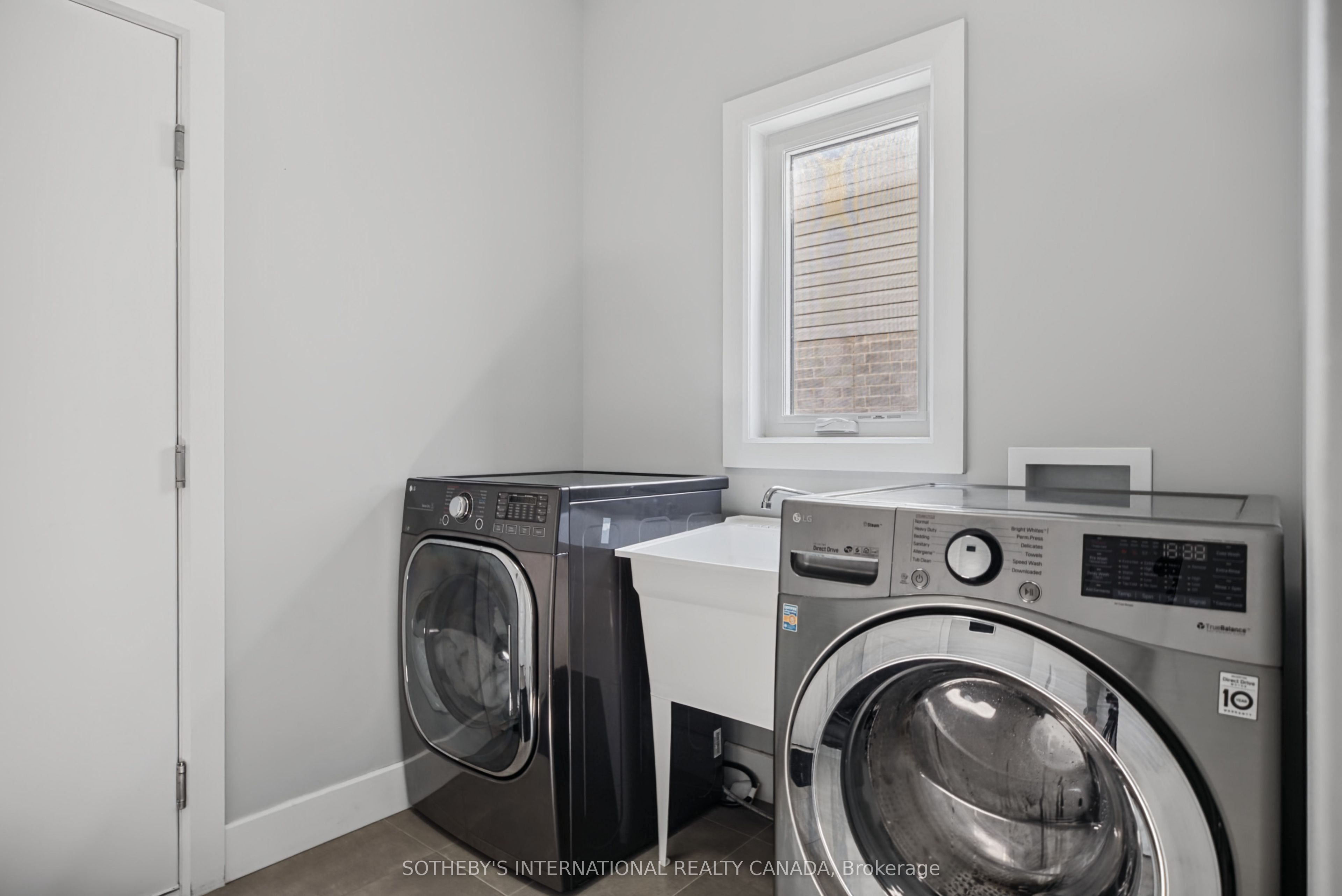 2229 Wateroak Drive Property Photo 16