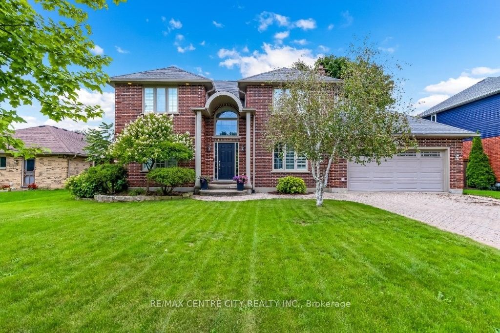 3910 Stacey Crescent