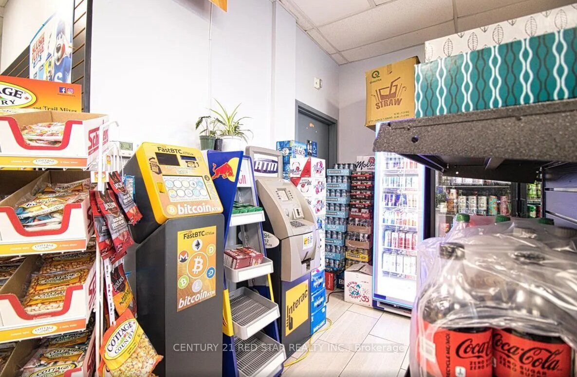 410 Queen Street Property Photo 20