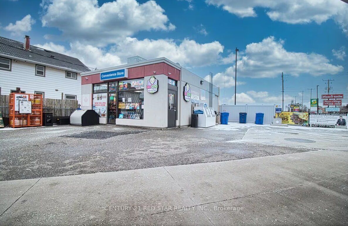 410 Queen Street Property Photo 27