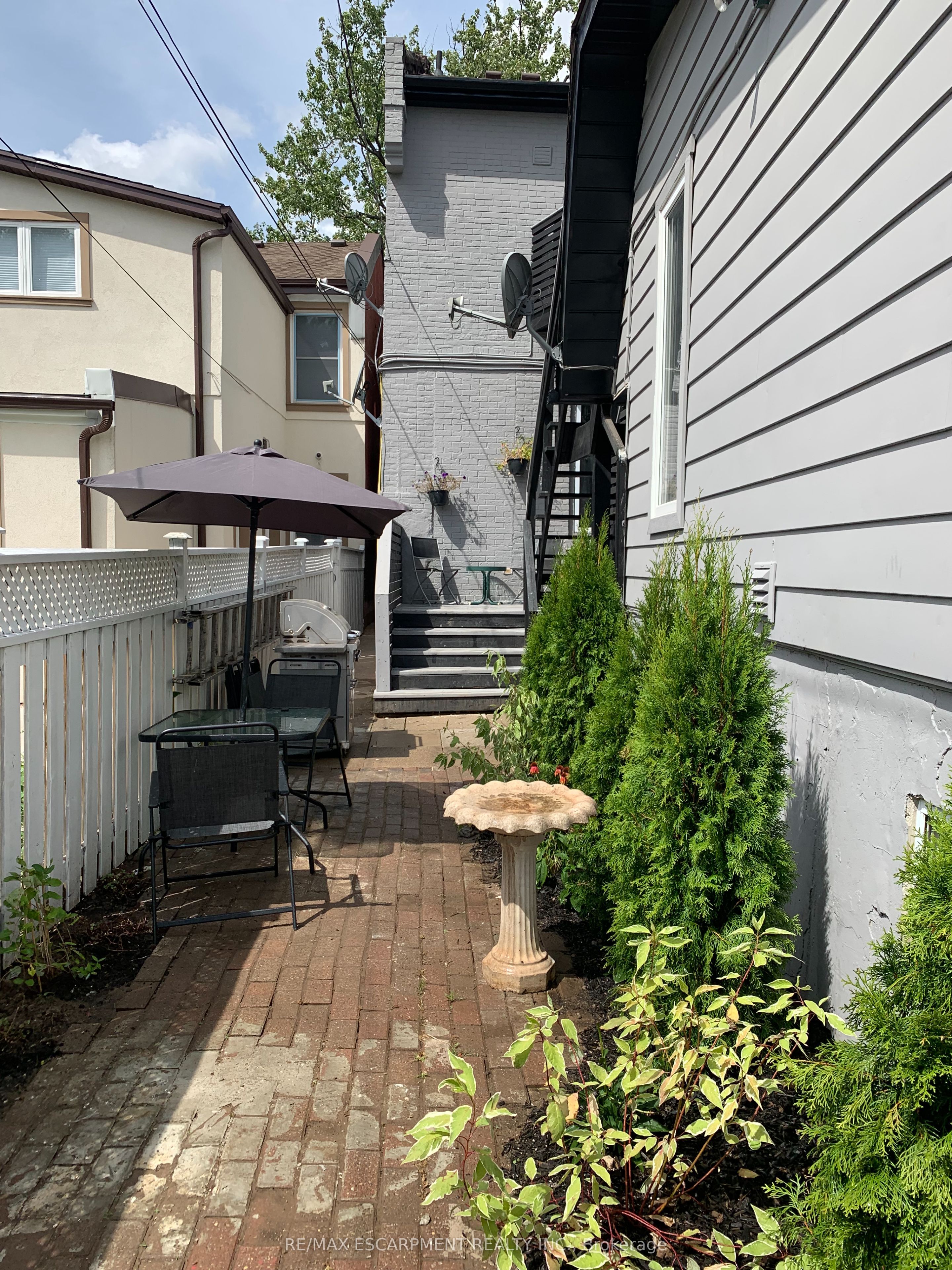 74 West Avenue N 5 Property Photo 3