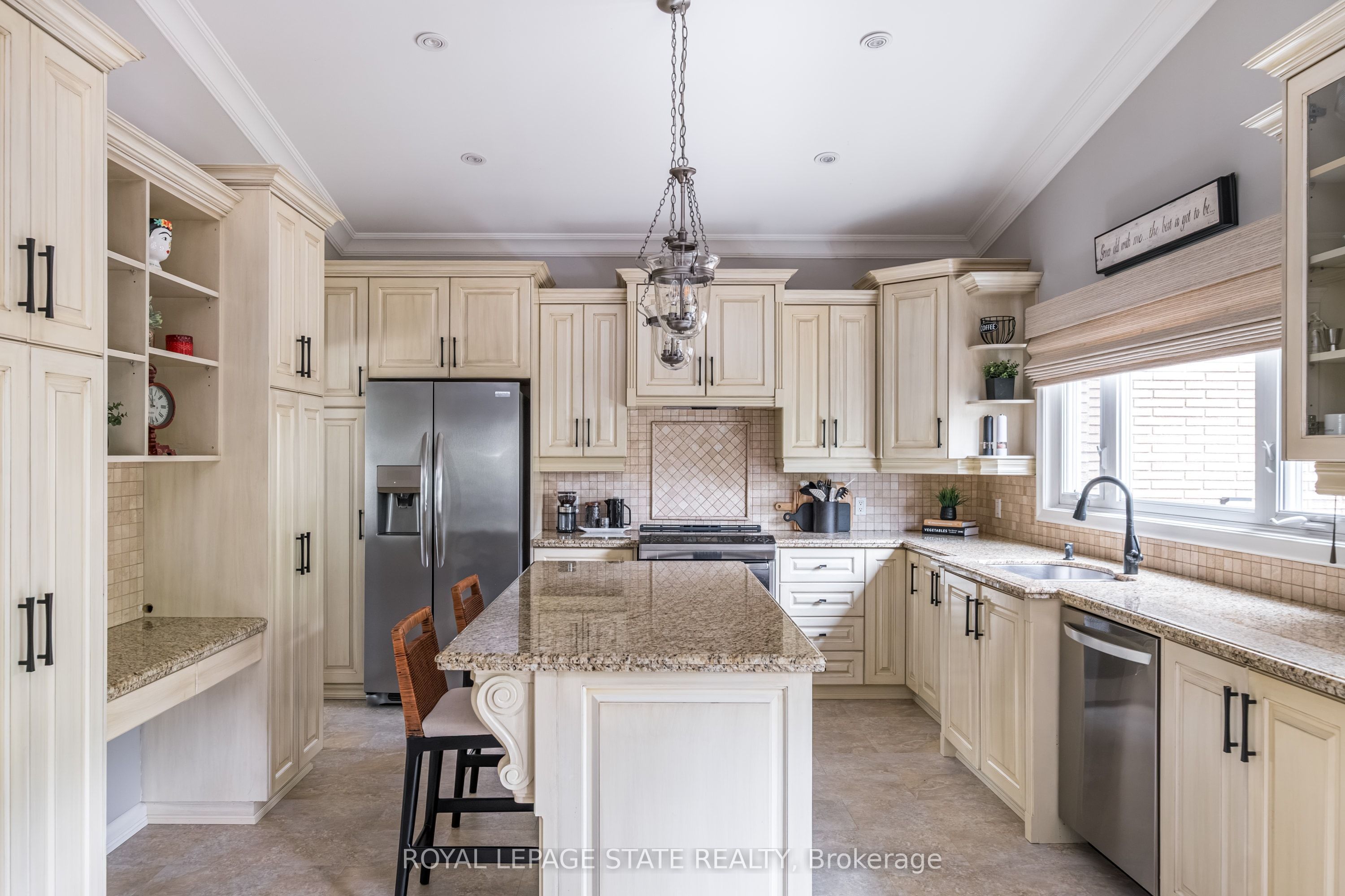 54 Inverness Avenue W Property Photo 14