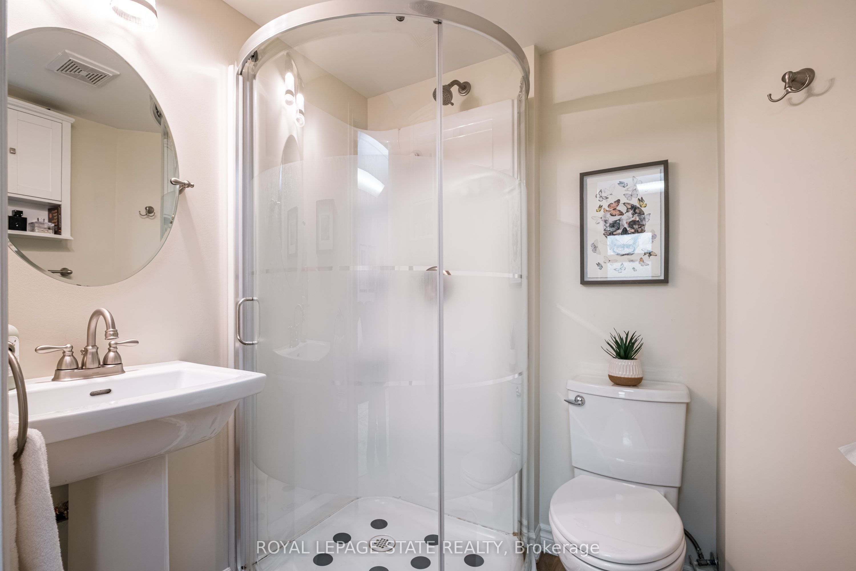 54 Inverness Avenue W Property Photo 37