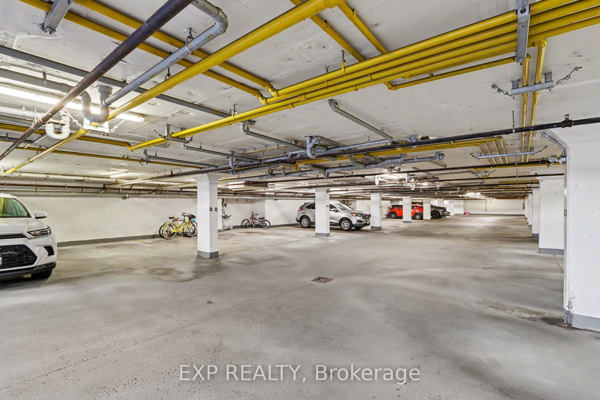 1149 Longfields Drive B Property Photo 26
