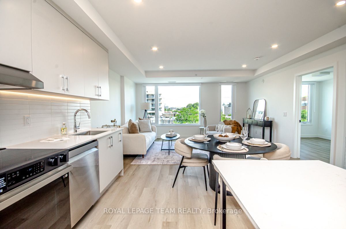 398 Roosevelt Avenue 401 Property Photo 2