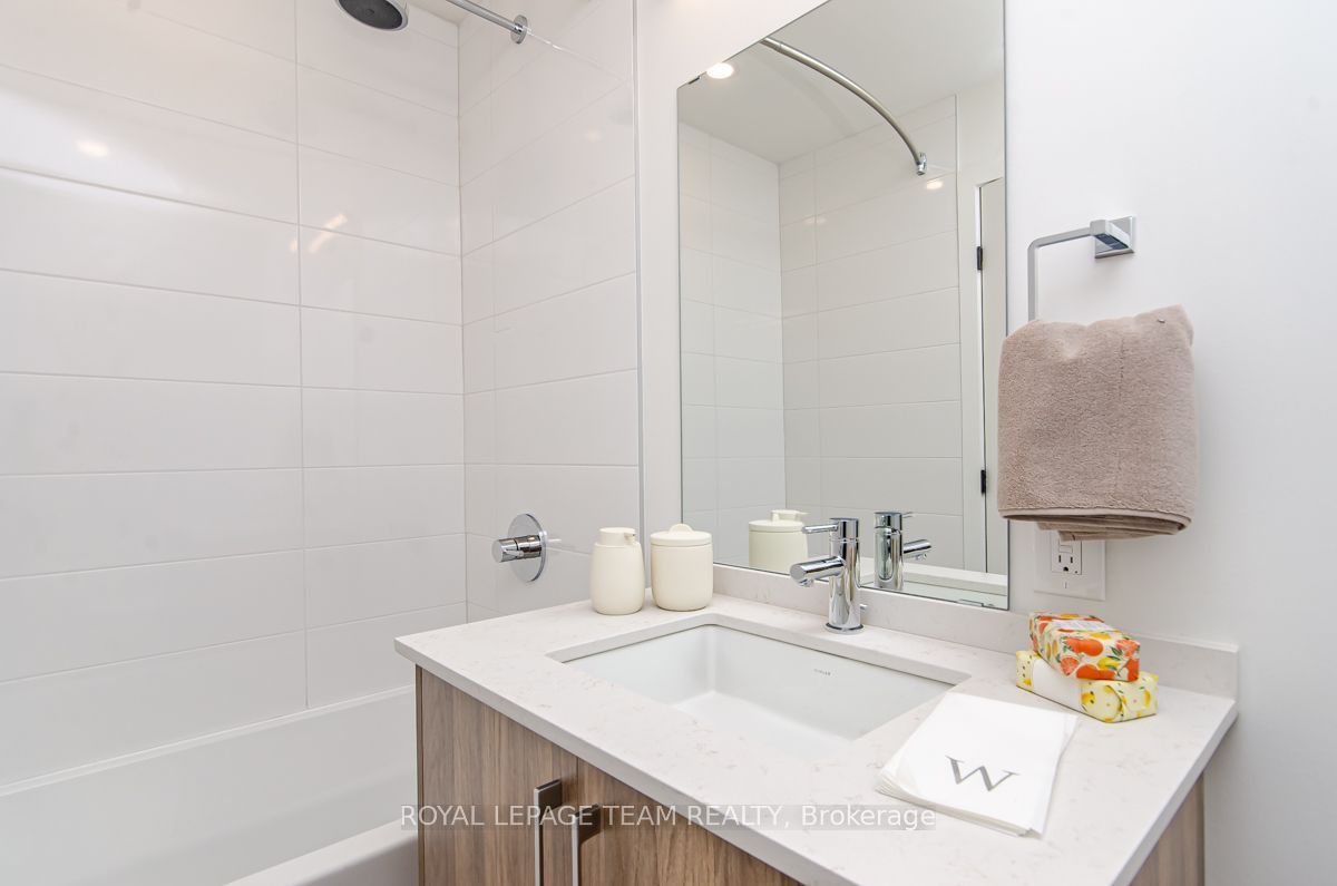 398 Roosevelt Avenue 401 Property Photo 4