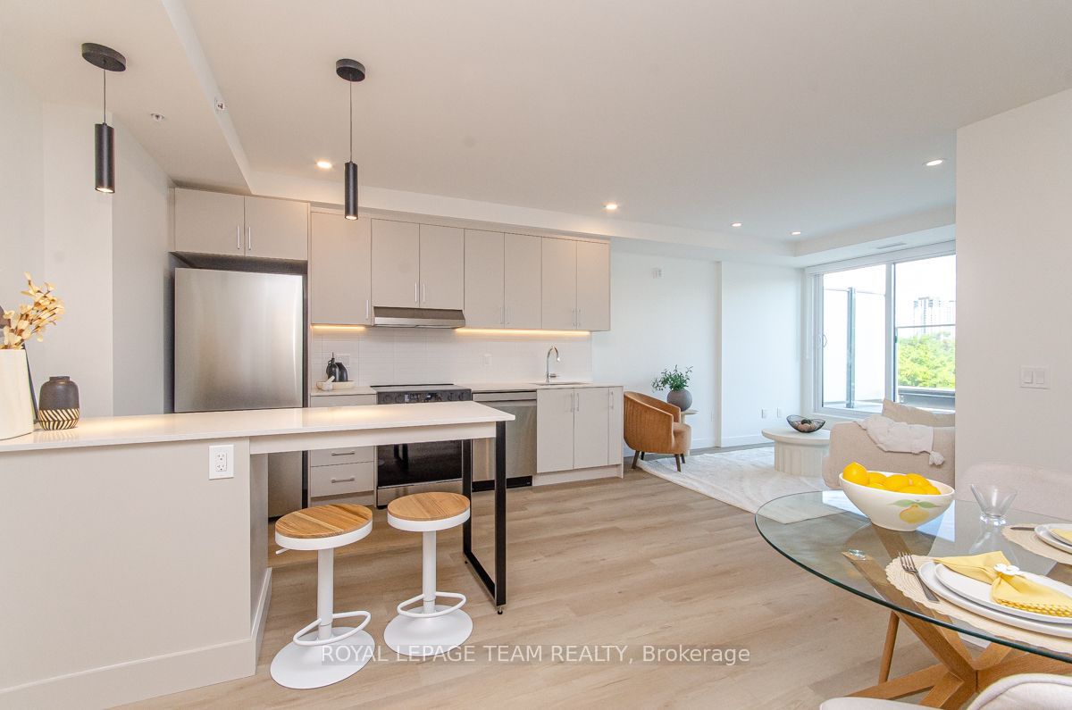 398 Roosevelt Avenue 313 Property Photo 3