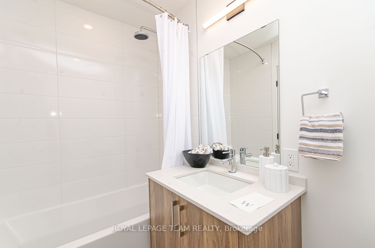398 Roosevelt Avenue 313 Property Photo 6