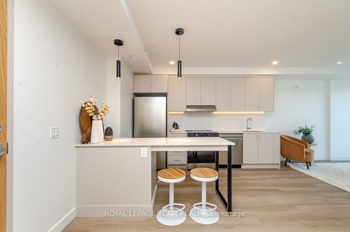 398 Roosevelt Avenue 313 Property Photo 8