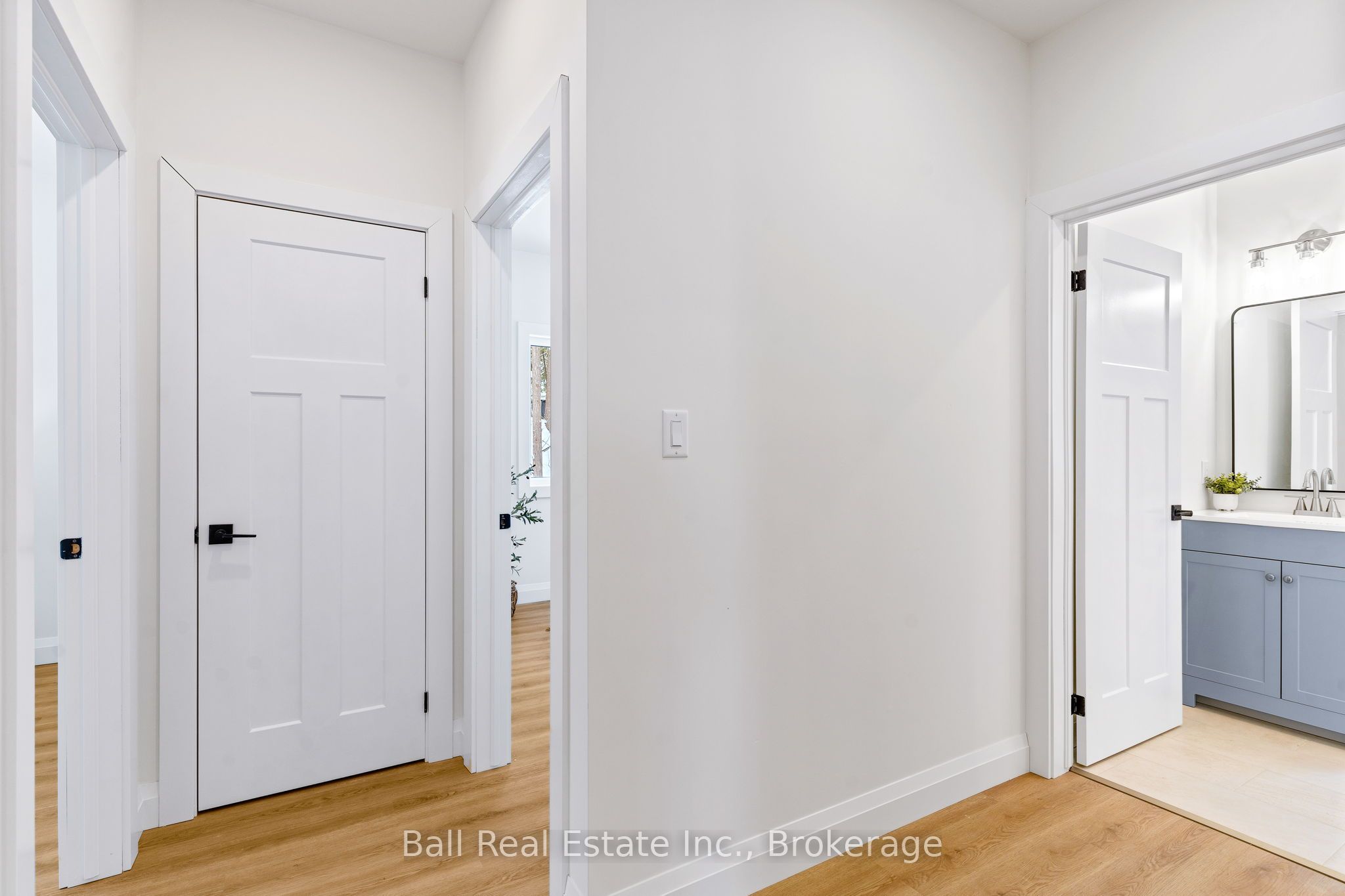 180 Lakeview Street Property Photo 17