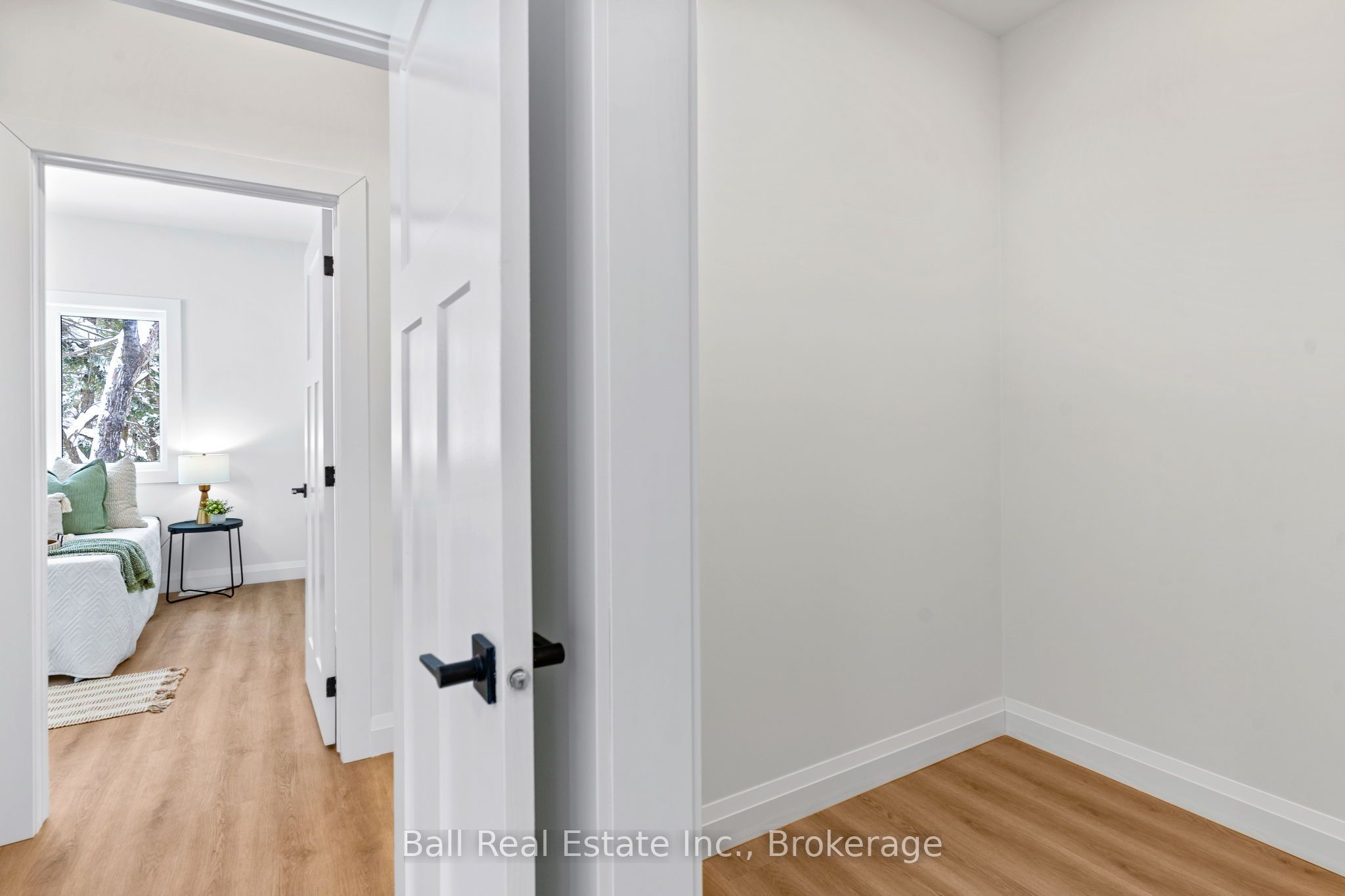 180 Lakeview Street Property Photo 18