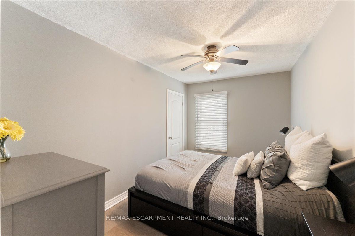 17 Craigmiller Avenue Property Photo 19