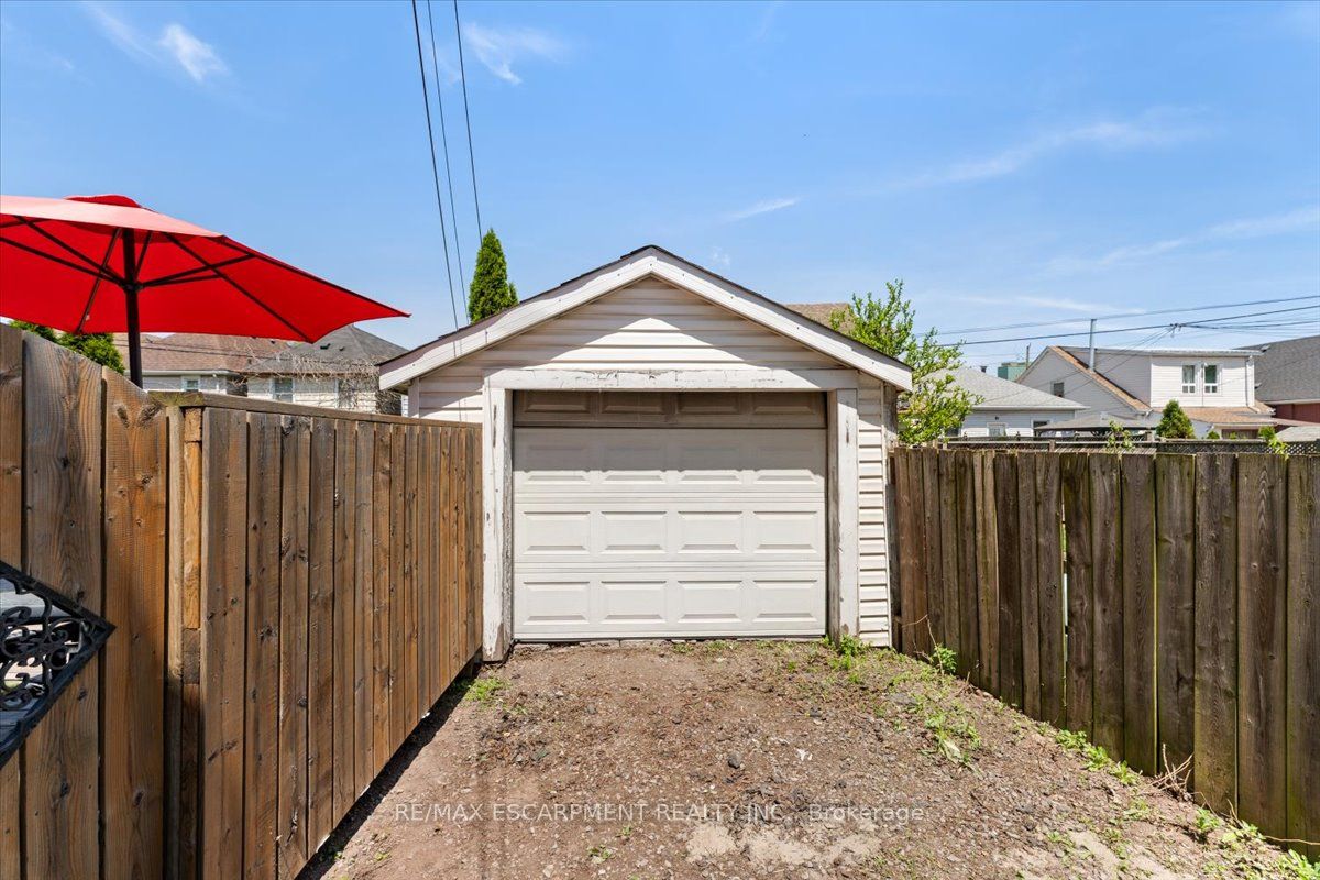 17 Craigmiller Avenue Property Photo 41