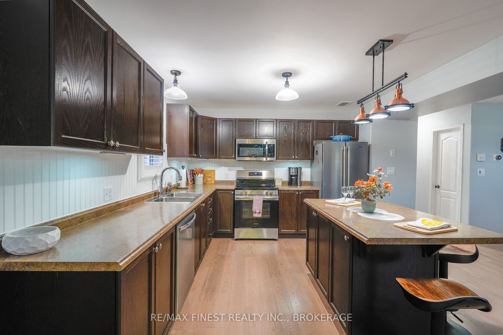 1736 Reginald Bart Drive Property Photo 13