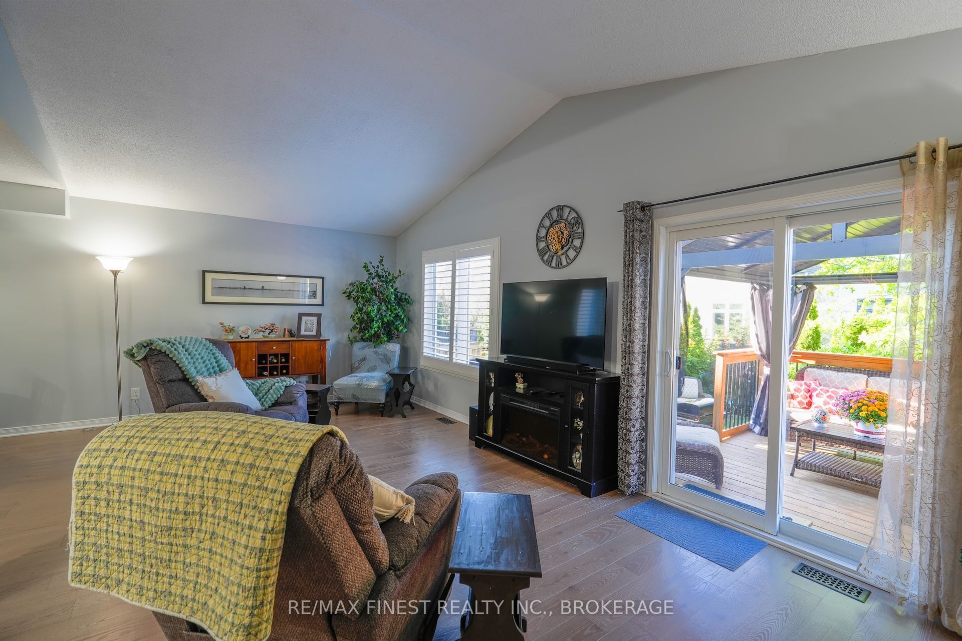 1736 Reginald Bart Drive Property Photo 14