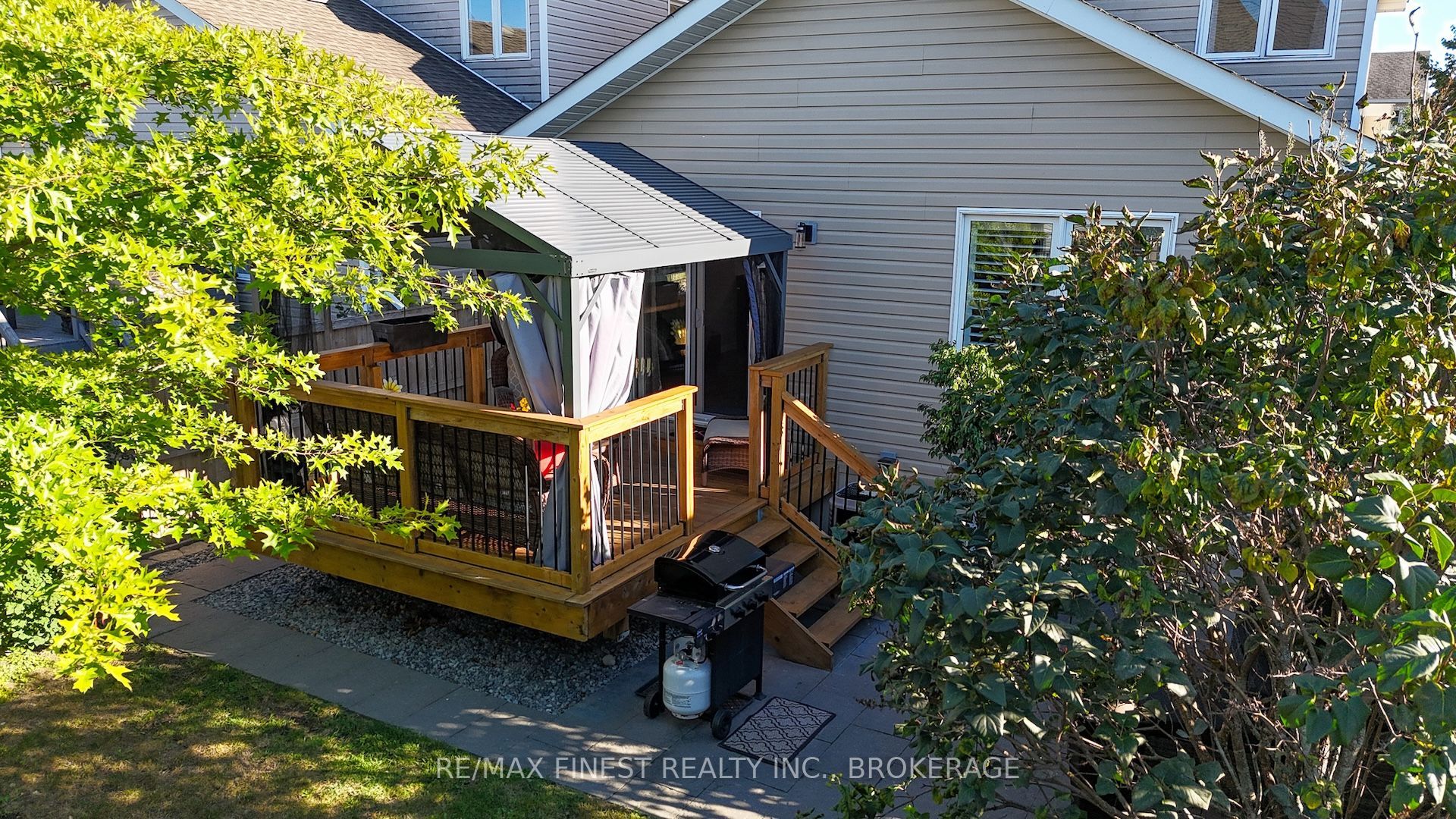 1736 Reginald Bart Drive Property Photo 30