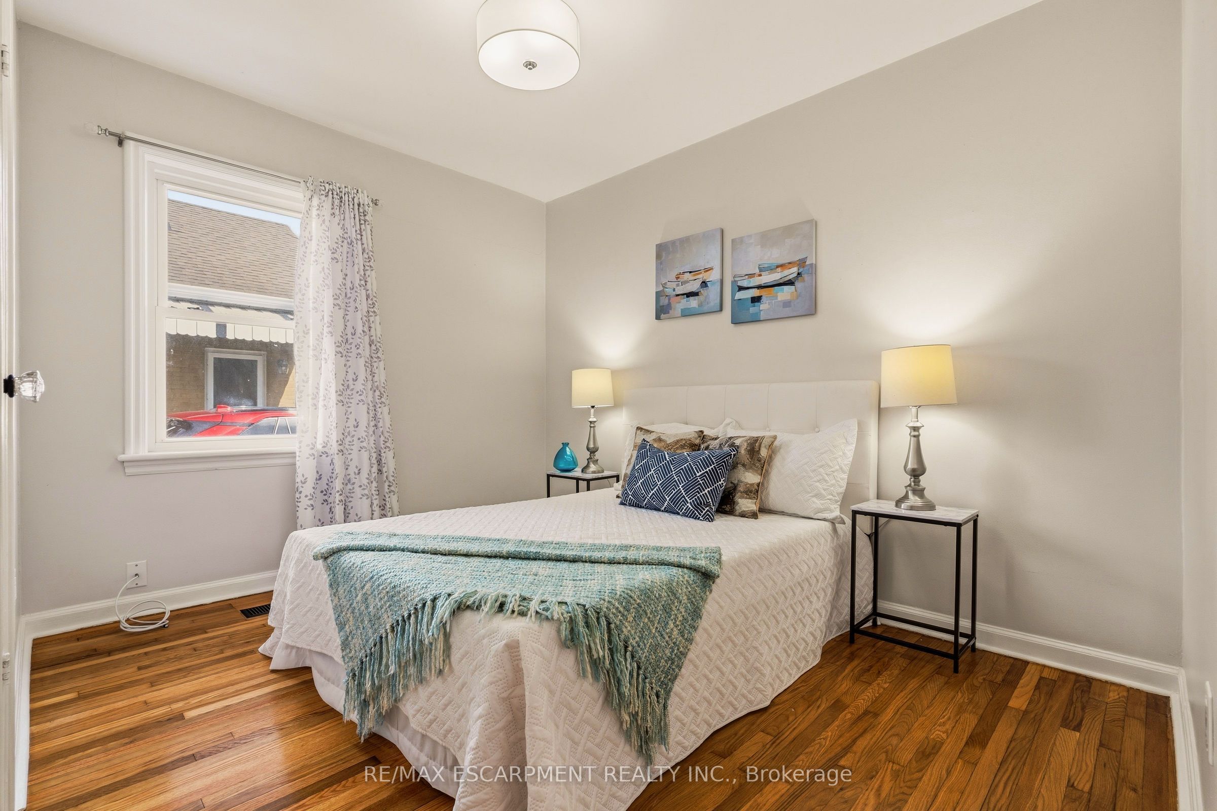 31 Cameron Avenue Property Photo 15