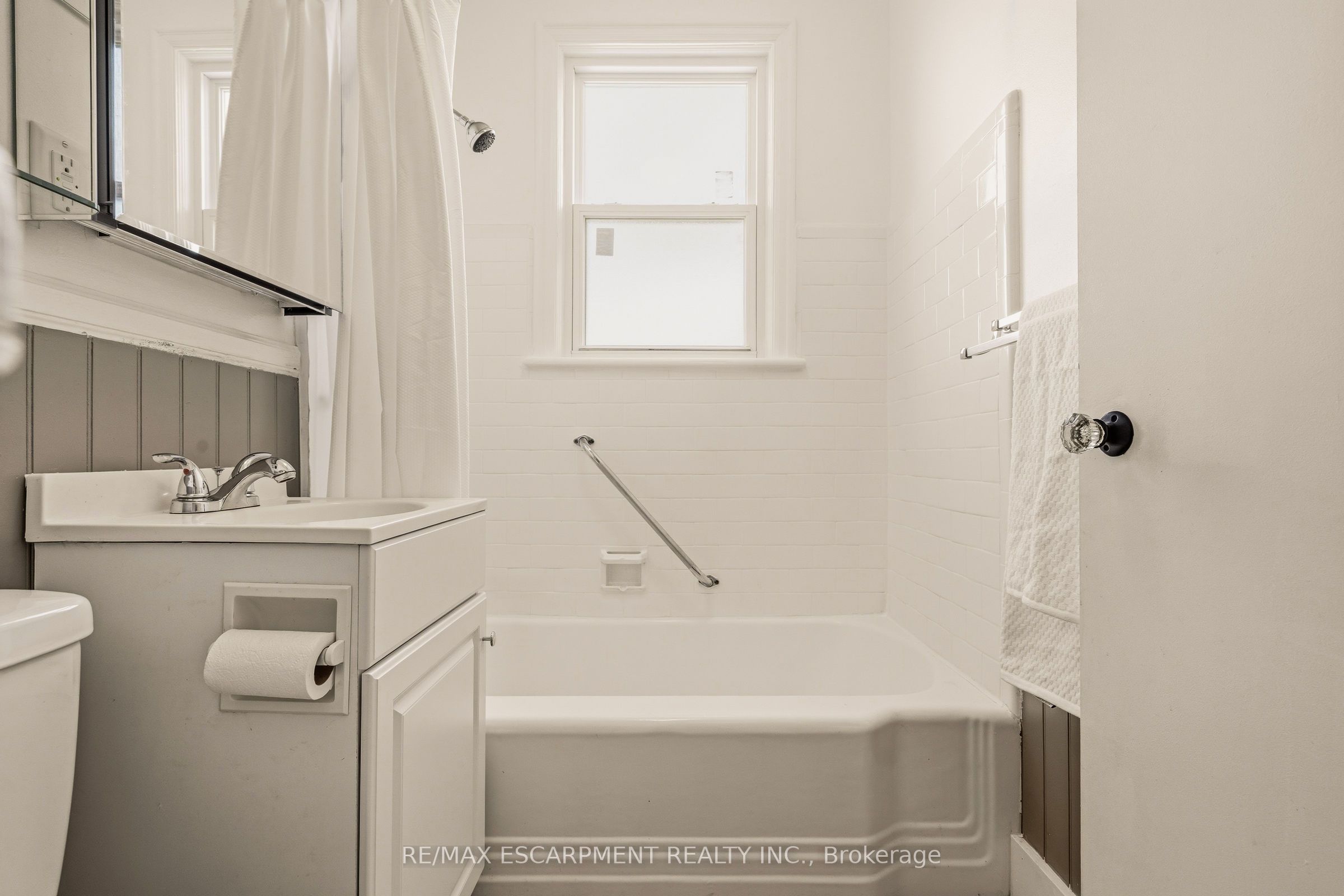 31 Cameron Avenue Property Photo 19