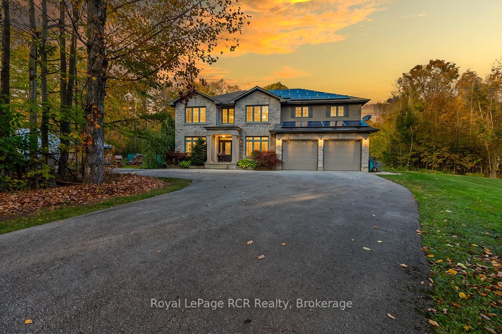 758335 Girl Guide Road Property Photo 1