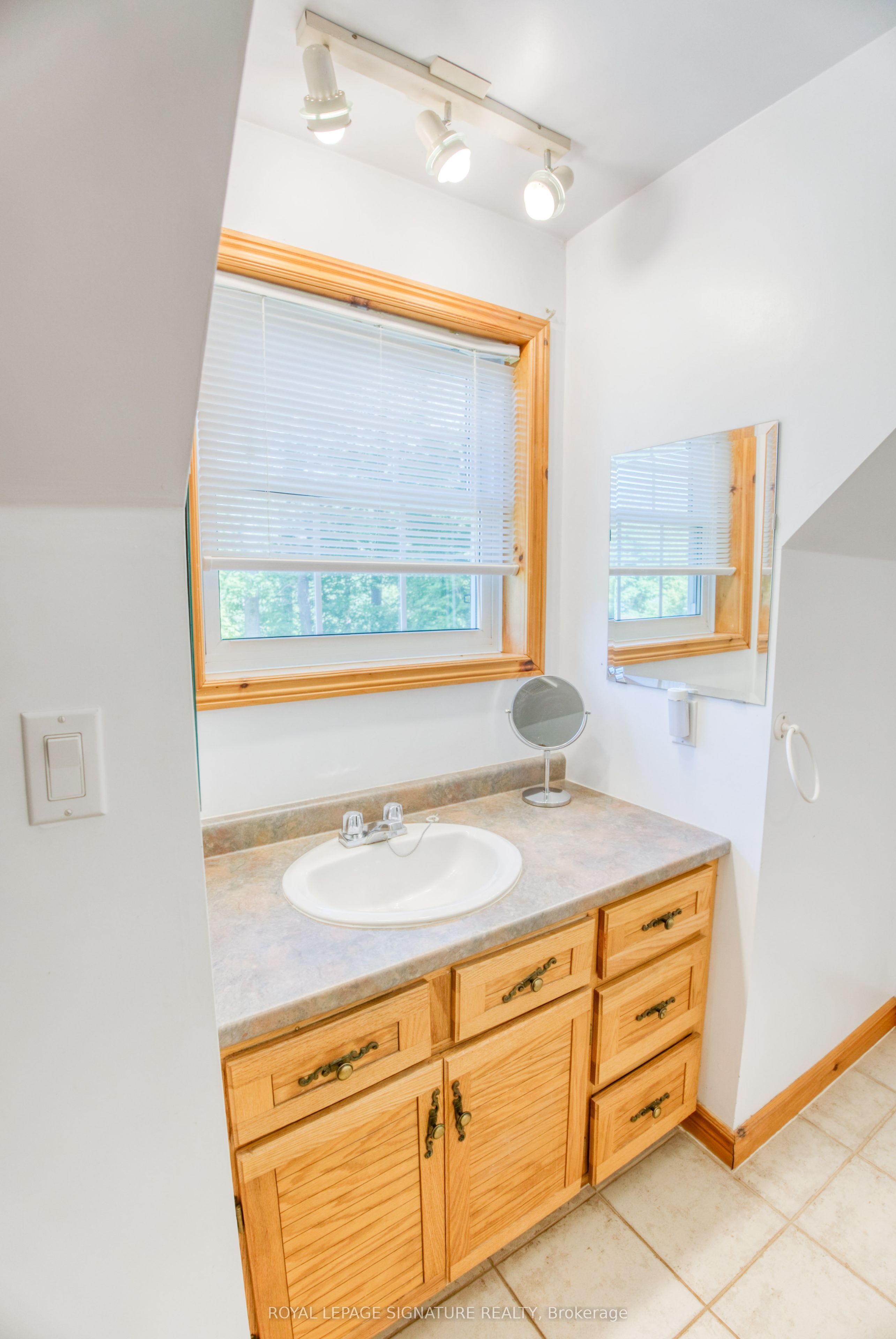 1841 Fifth Lake Road Property Photo 34
