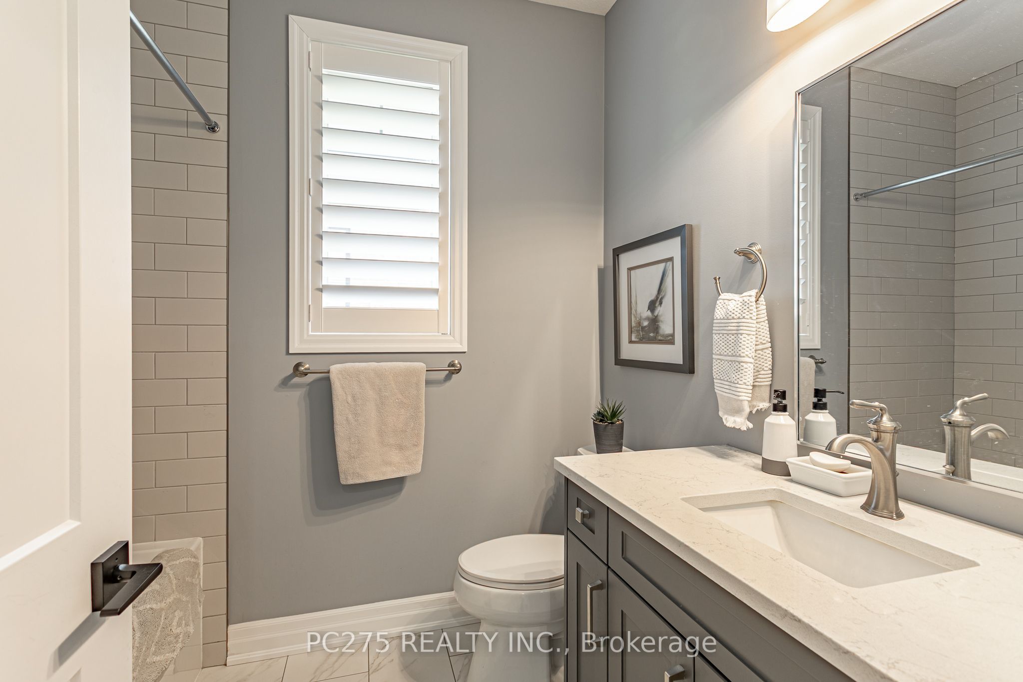 9 Foxborough Place Property Photo 9