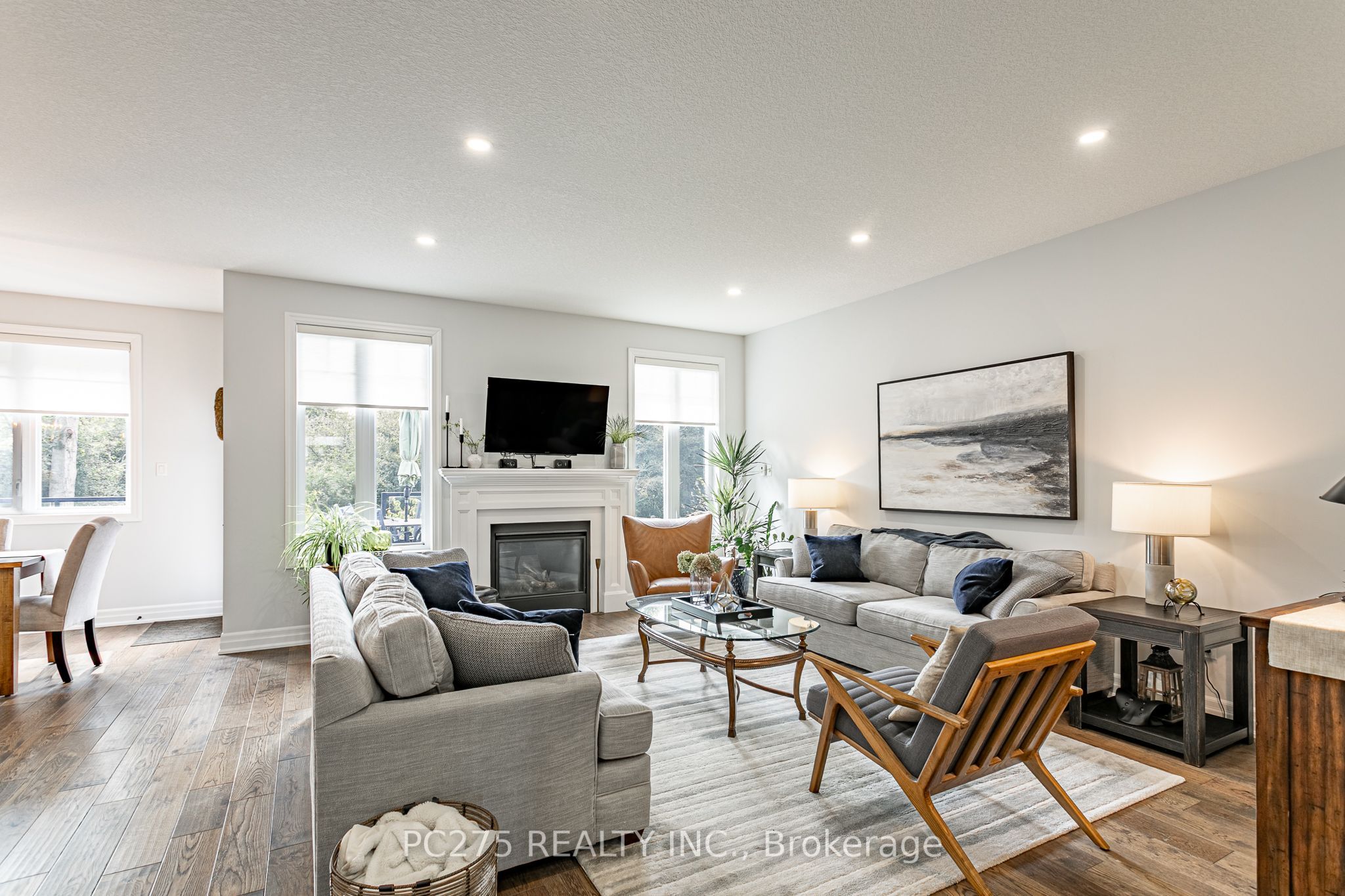 9 Foxborough Place Property Photo 13