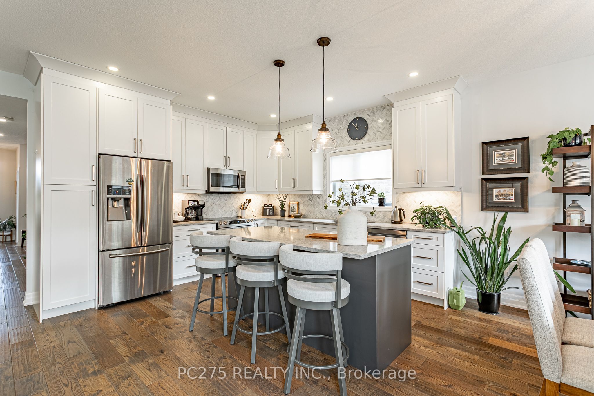 9 Foxborough Place Property Photo 17